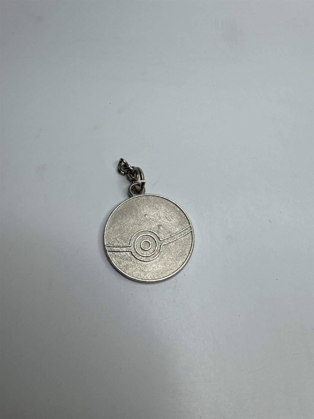 Vintage Pokemon Medal Metal Charm Fob *104-E Pokeball Souvenir Gift