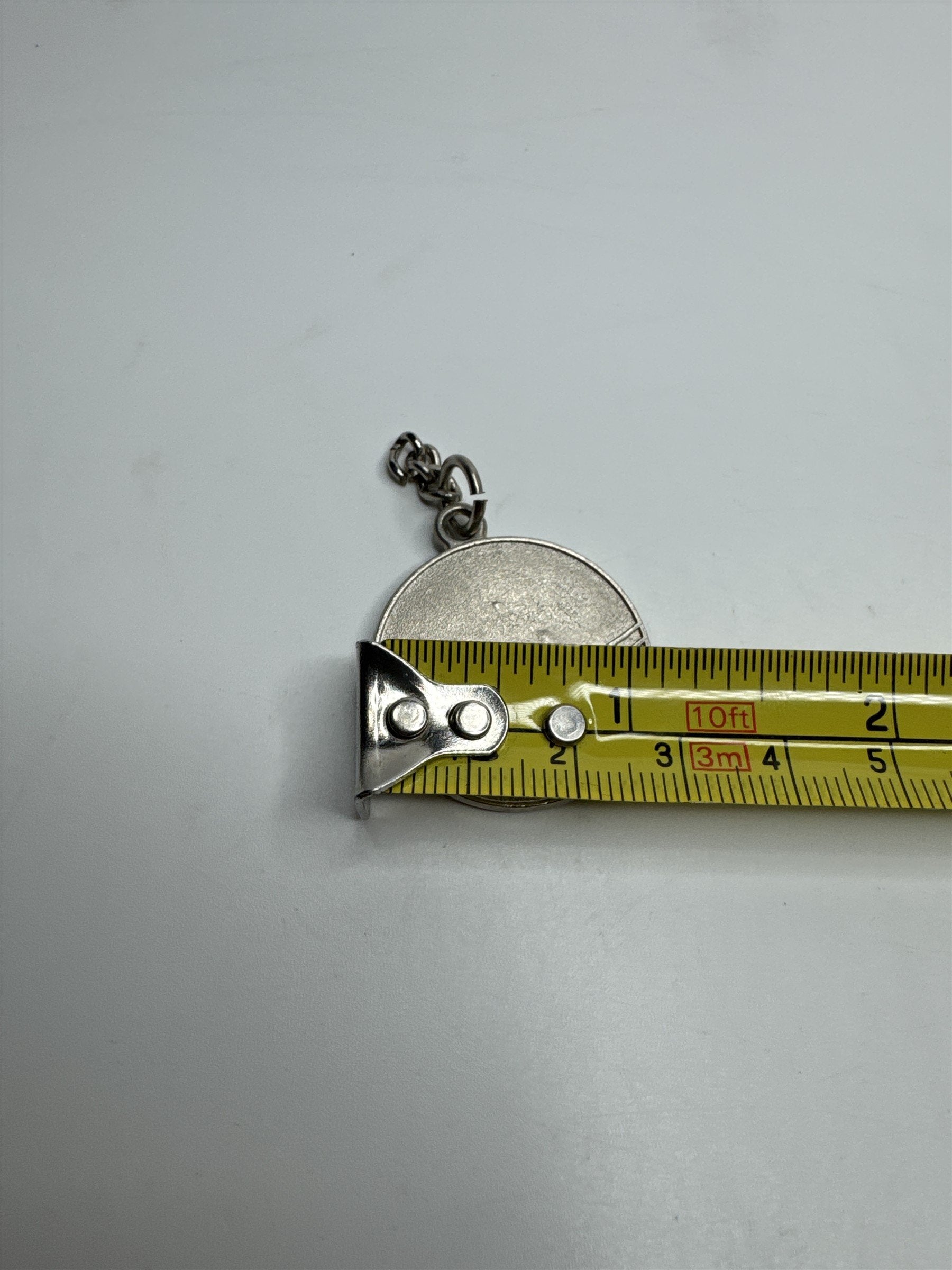 Vintage Pokemon Medal Metal Charm Fob *104-E Pokeball Souvenir Gift