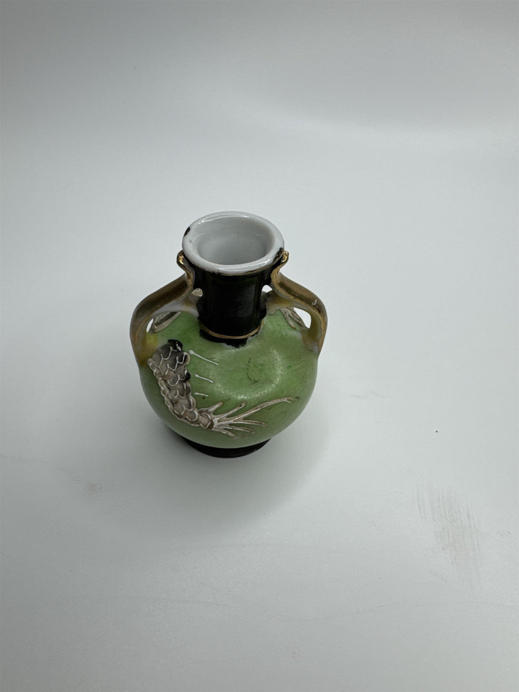 Vintage 2-1/2" Tall Dragonware Green Miniature Table Flower Bud Vase Montreal CA