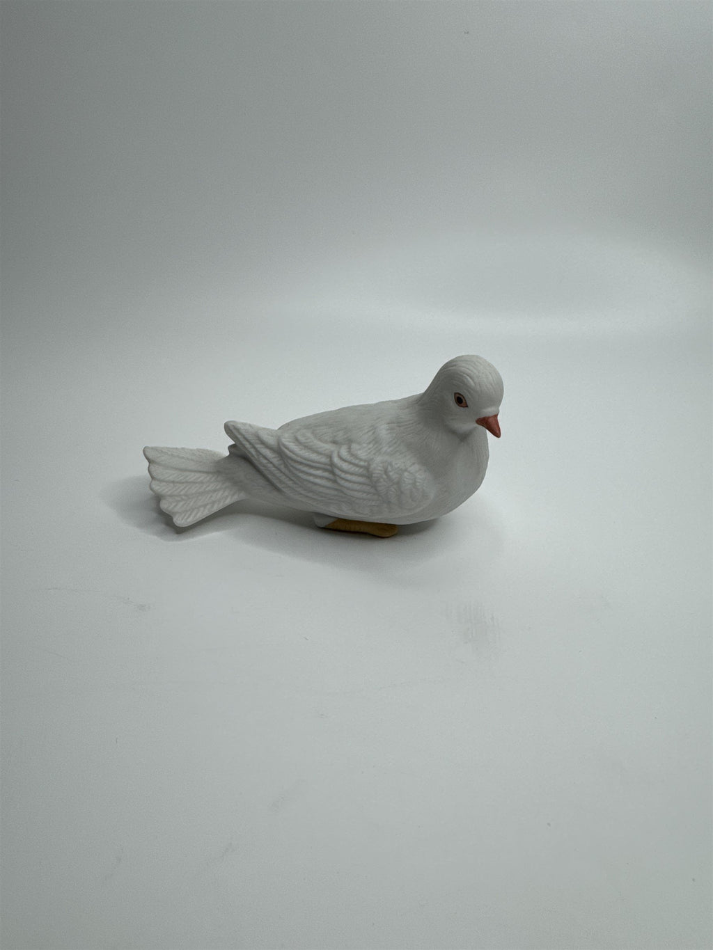 Vintage Homco Home Interiors #8856 White Porcelain Dove Pidgeon Figurine