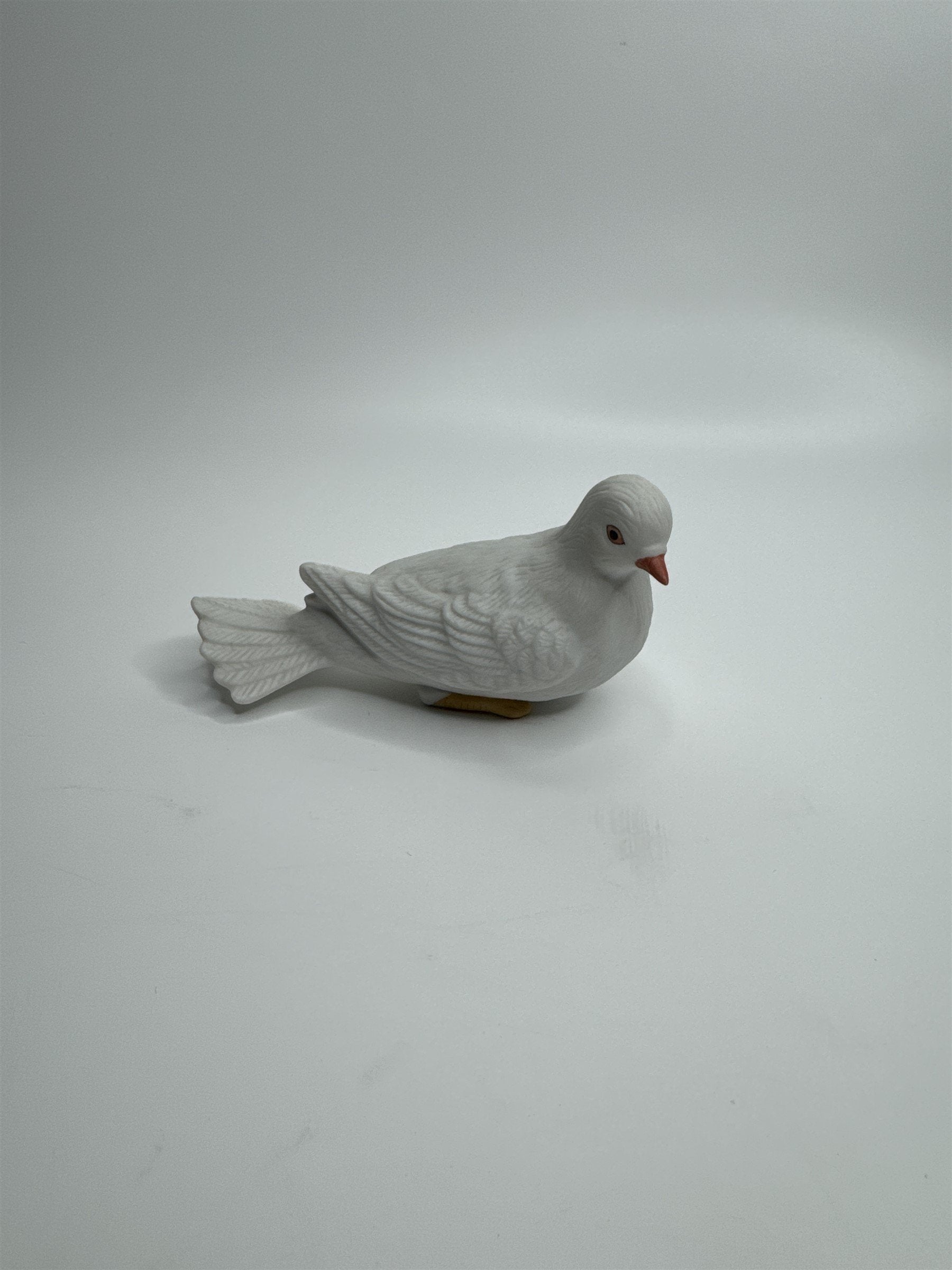 Vintage Homco Home Interiors #8856 White Porcelain Dove Pidgeon Figurine