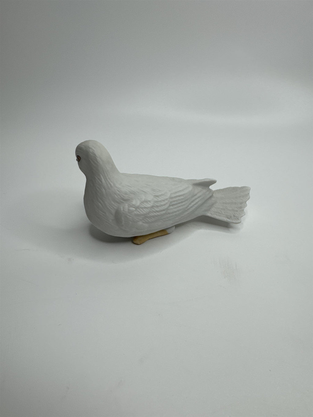 Vintage Homco Home Interiors #8856 White Porcelain Dove Pidgeon Figurine