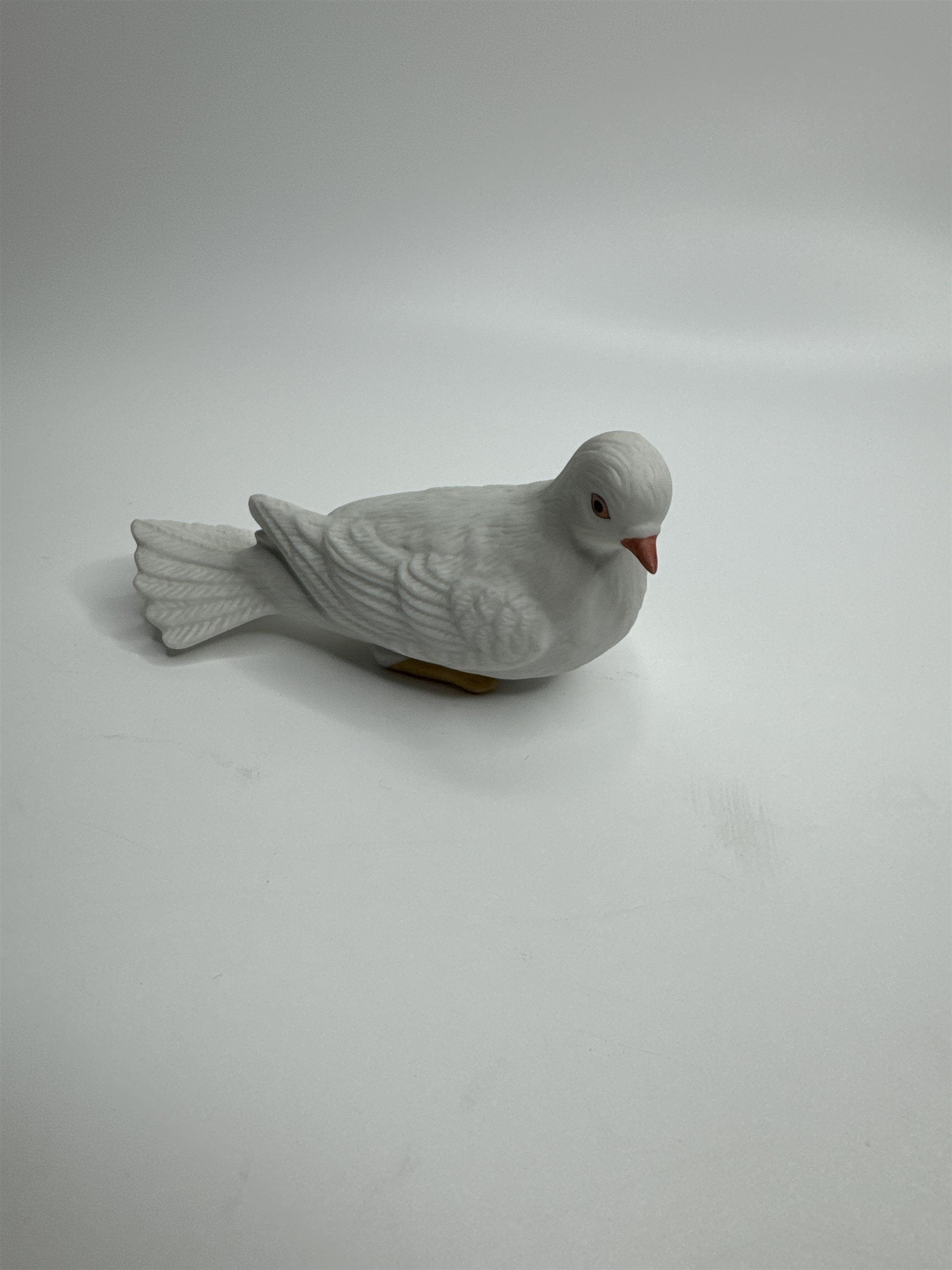 Vintage Homco Home Interiors #8856 White Porcelain Dove Pidgeon Figurine