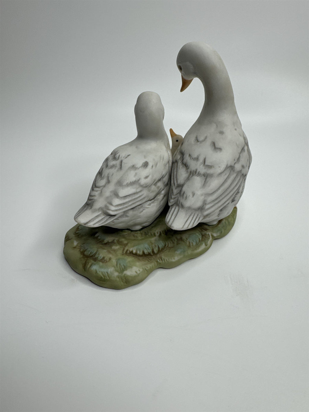 Vintage Homco Home Interiors #1425 Ceramic Geese White Duck Family Figurine EUC