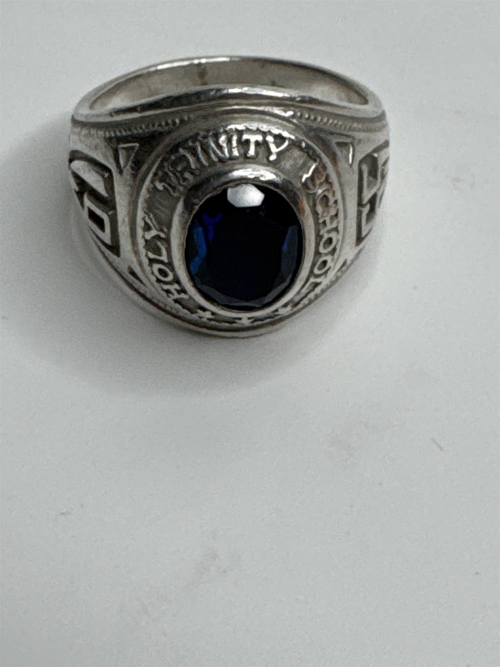 1965 Holy Trinity High School Sterling Silver Sapphire Blue Class Ring 8.25