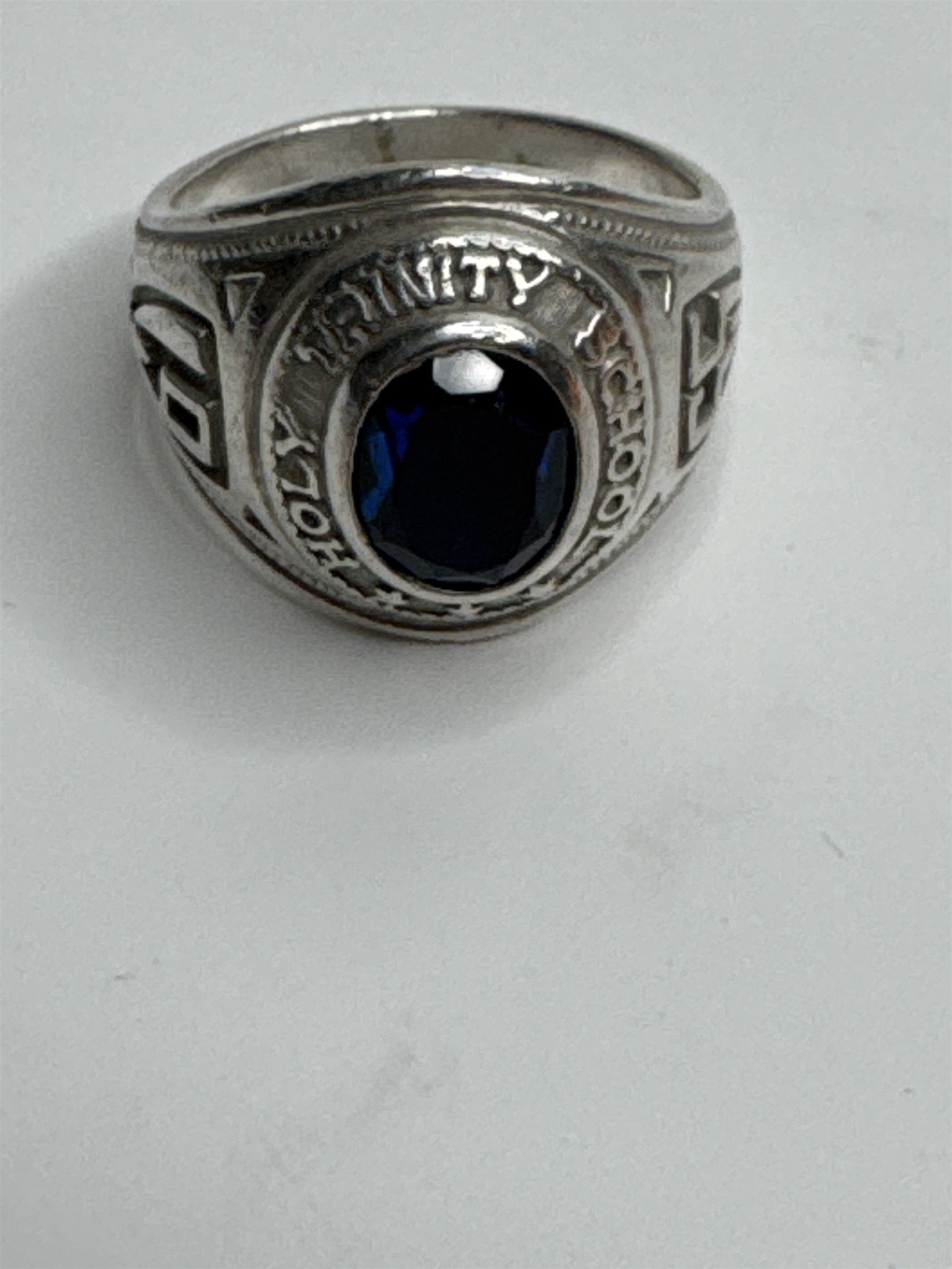 1965 Holy Trinity High School Sterling Silver Sapphire Blue Class Ring 8.25