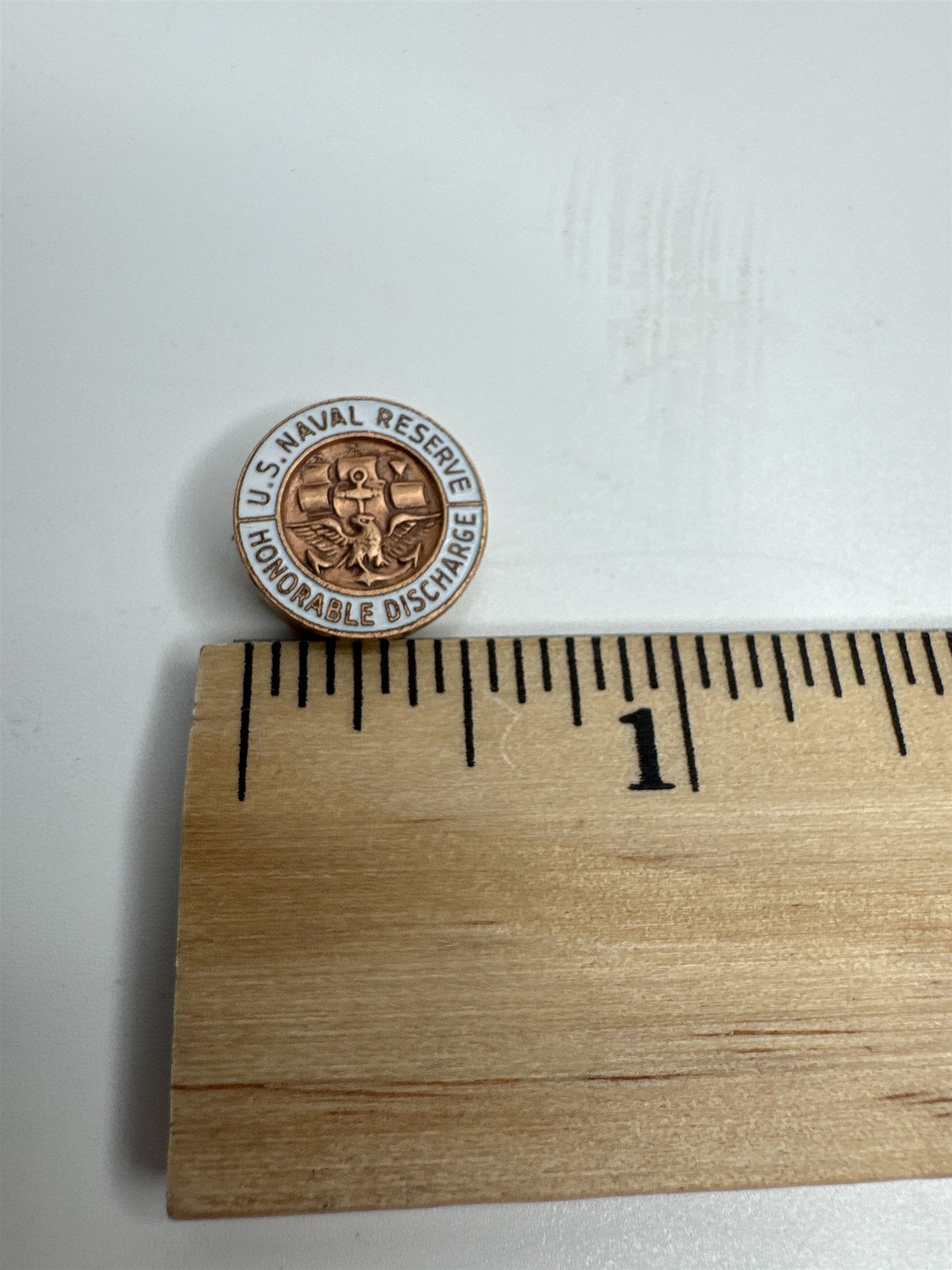 US Navy U.S. Naval Reserve Honorable Discharge Copper Colored Button Pin Vintage
