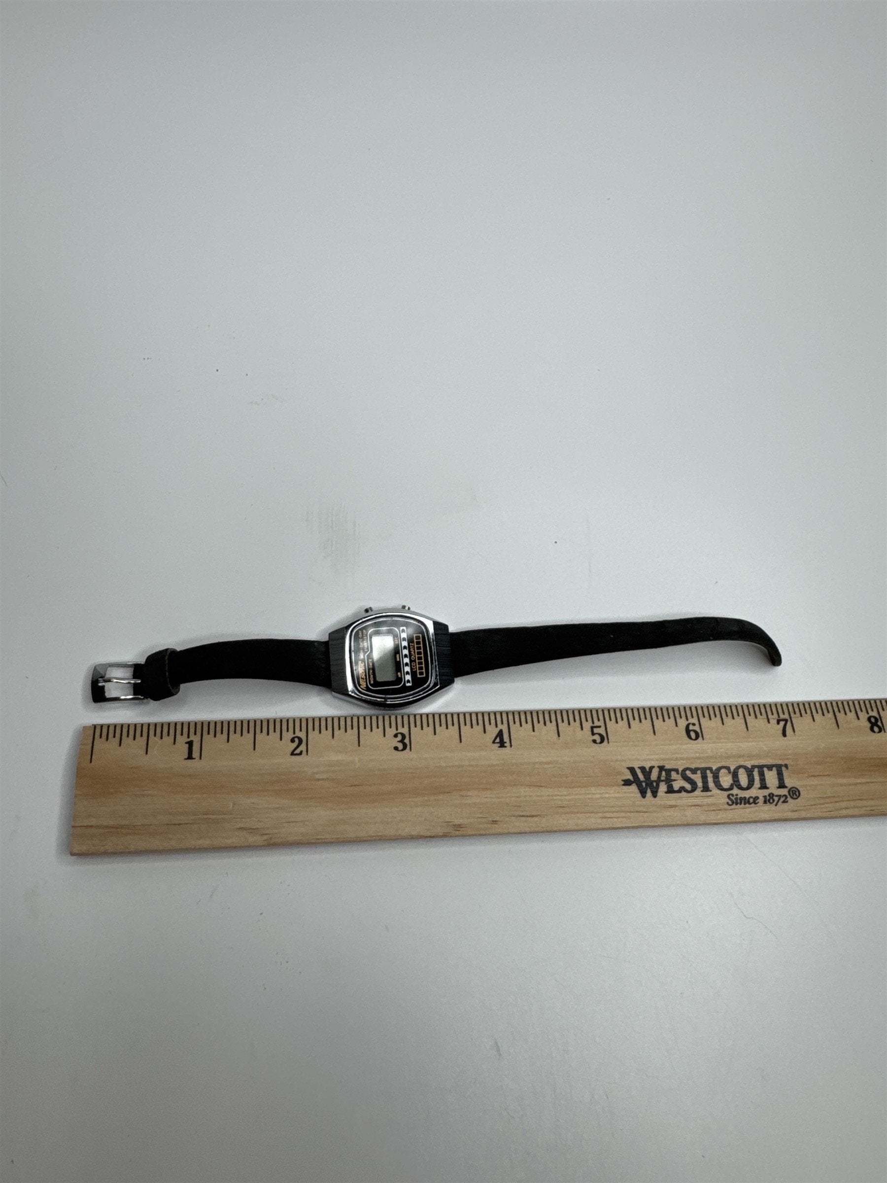 Vintage Nelsonic Calendar LCD Quartz Watch Hong Kong Wristwatch