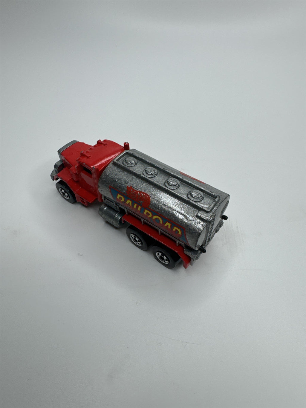 Hot Wheels Railroad Peterbilt Tank Truck 1979 Red 1:64 Vintage Malaysia