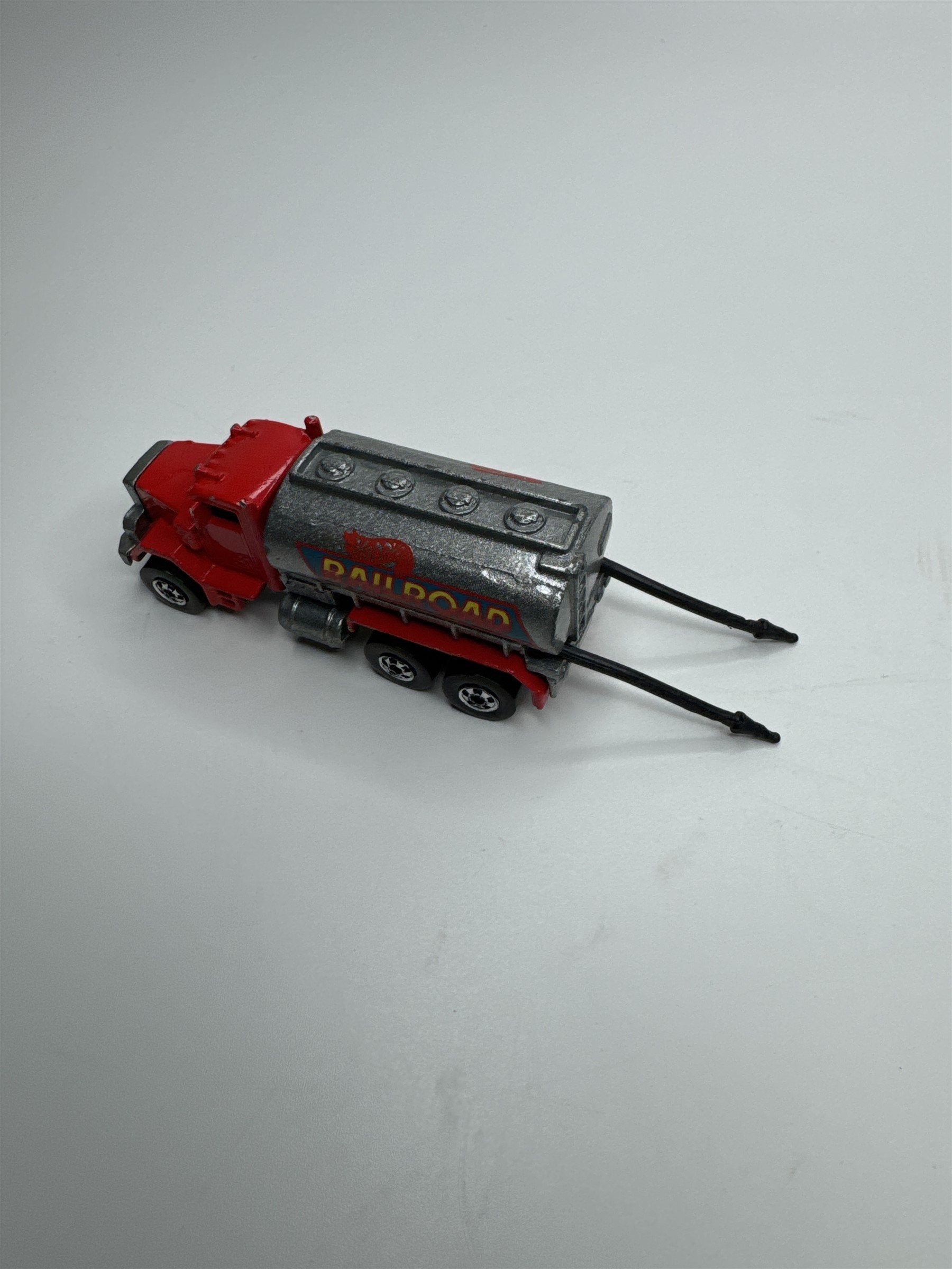 Hot Wheels Railroad Peterbilt Tank Truck 1979 Red 1:64 Vintage Malaysia