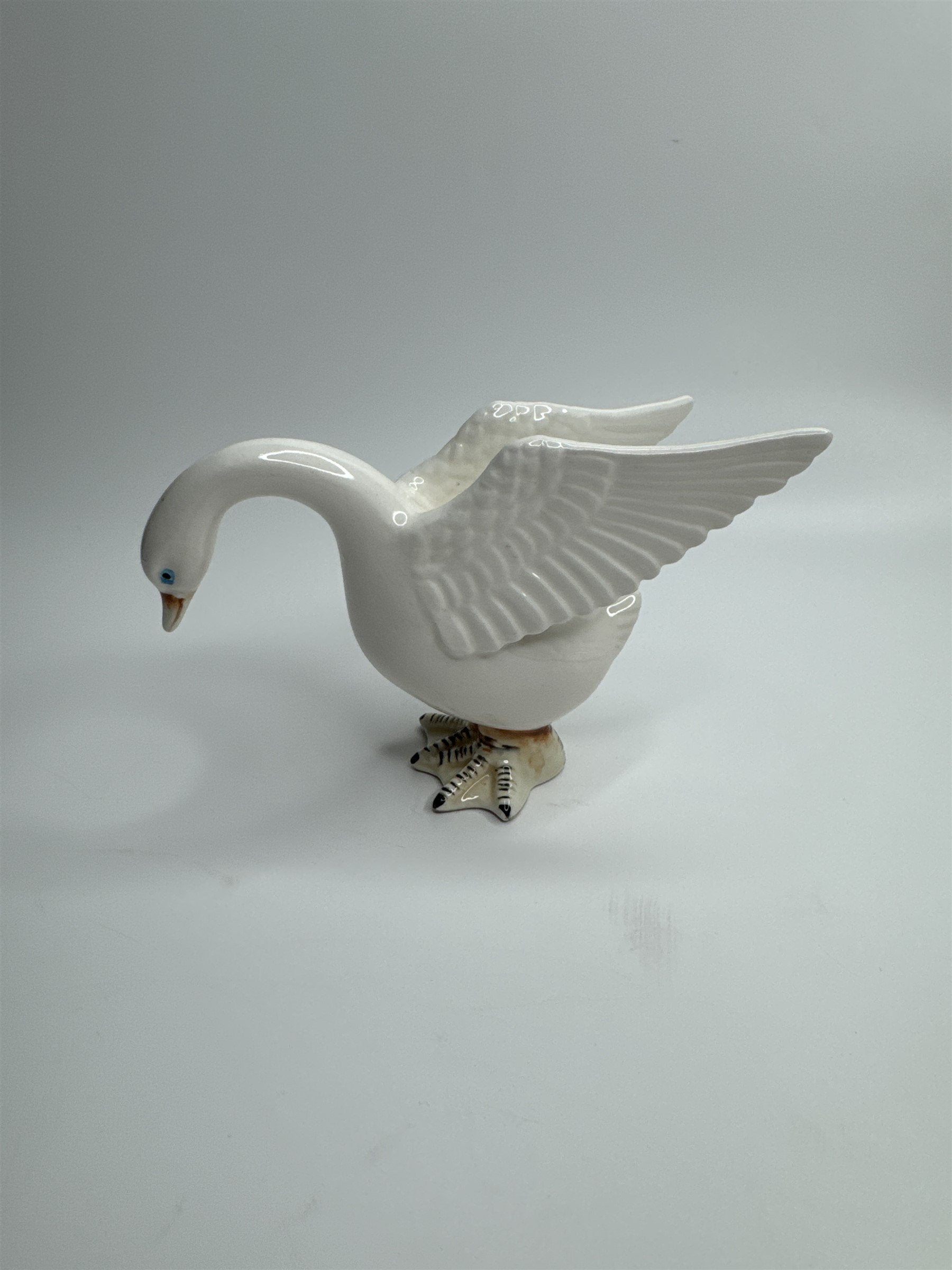 Vintage Norcrest Japan Swan Figurine Flapping Wings Blue Eyes Showing Feathers