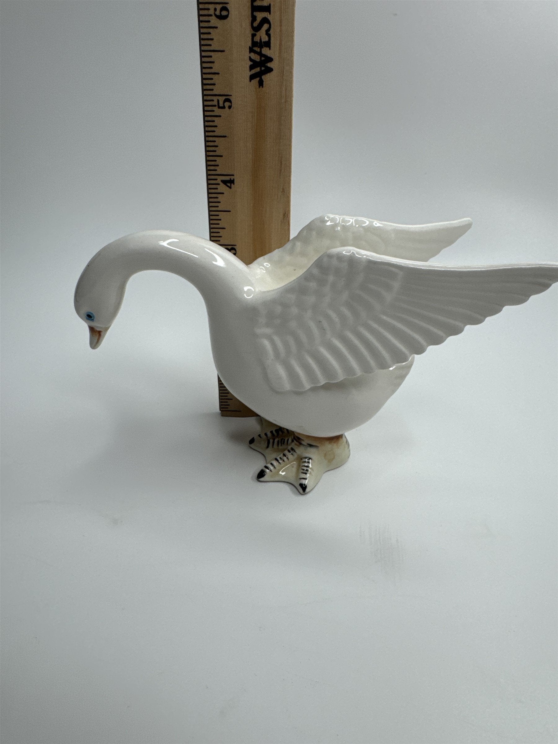 Vintage Norcrest Japan Swan Figurine Flapping Wings Blue Eyes Showing Feathers