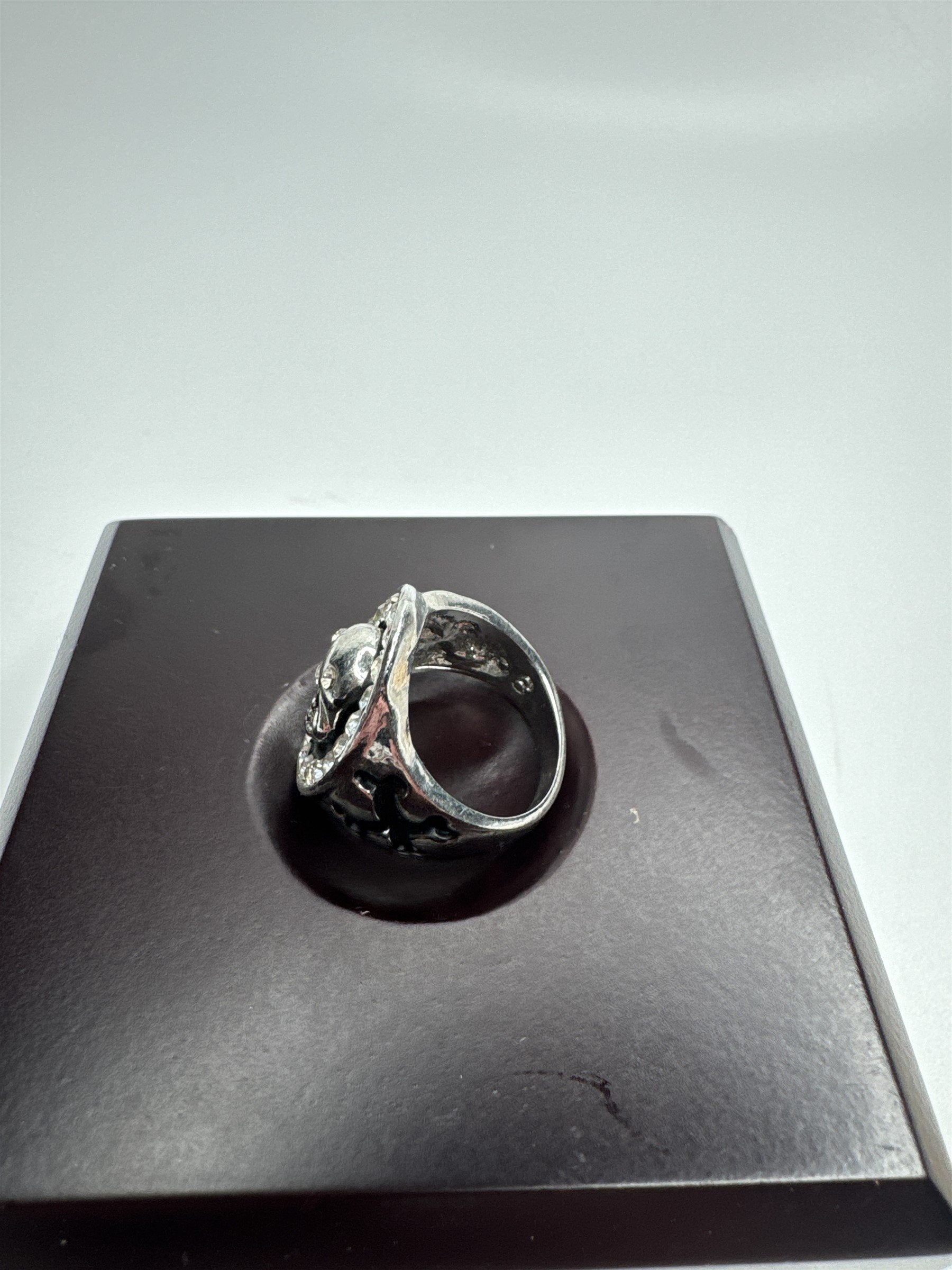 Vintage Skull and Crossbones Rhinestone Silver Toned Metal Ring Size US 8