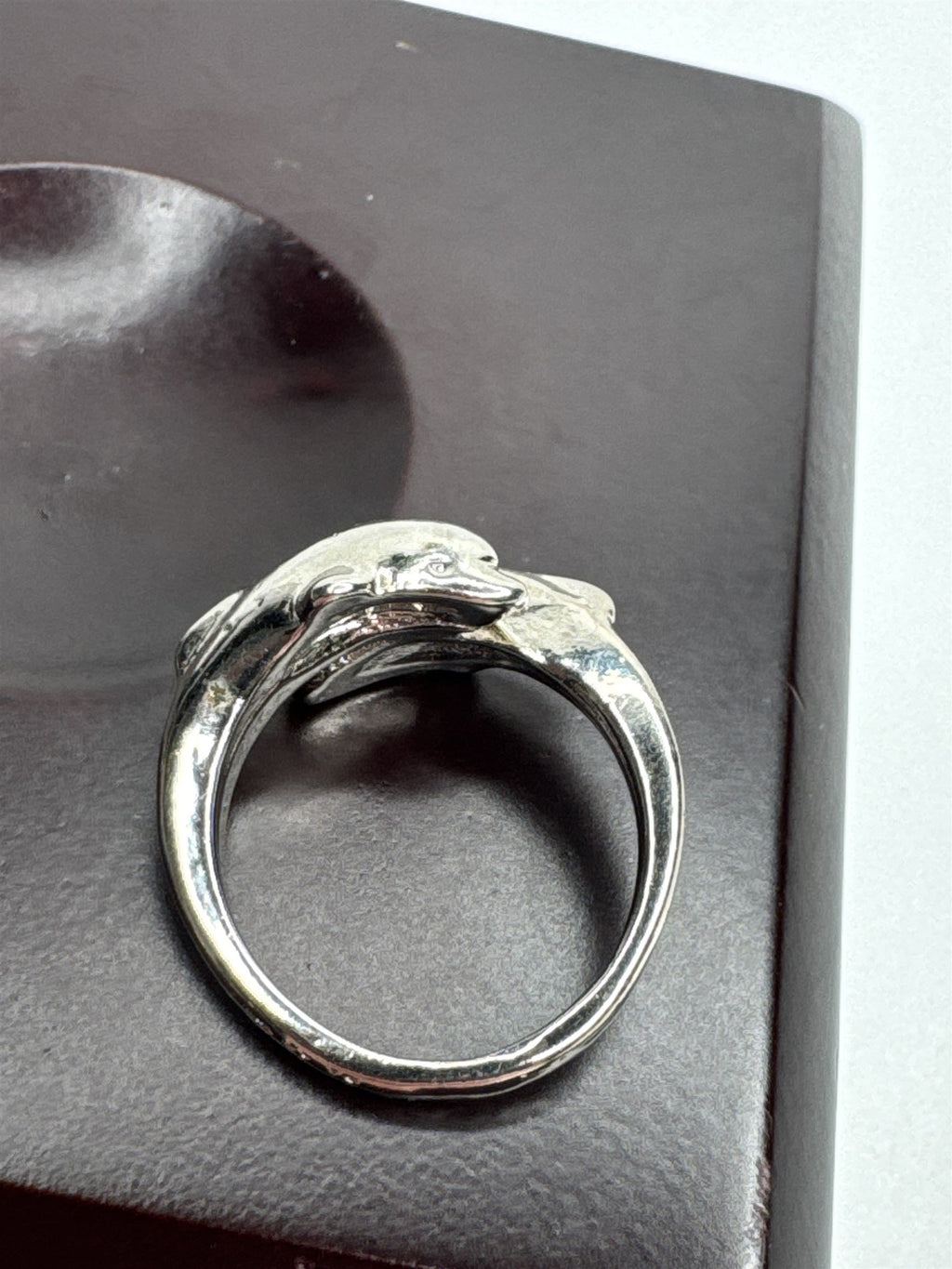 Vintage Silver Toned Metal Two Dolphins Jumping Ring Size US 6