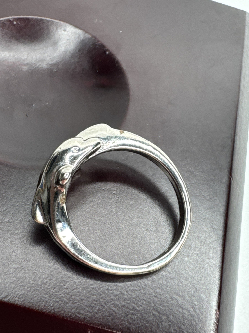 Vintage Silver Toned Metal Two Dolphins Jumping Ring Size US 6