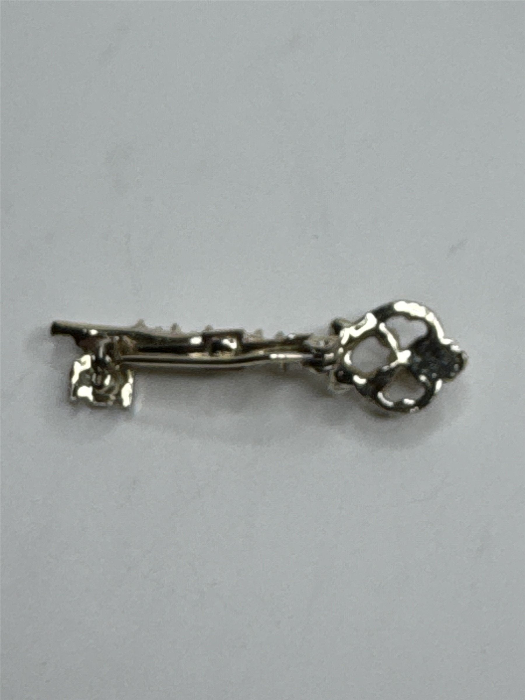 Vintage Royal Victoria Style Gold Tone Key Pin Faux Pearl Rhinestone Brooch Pin