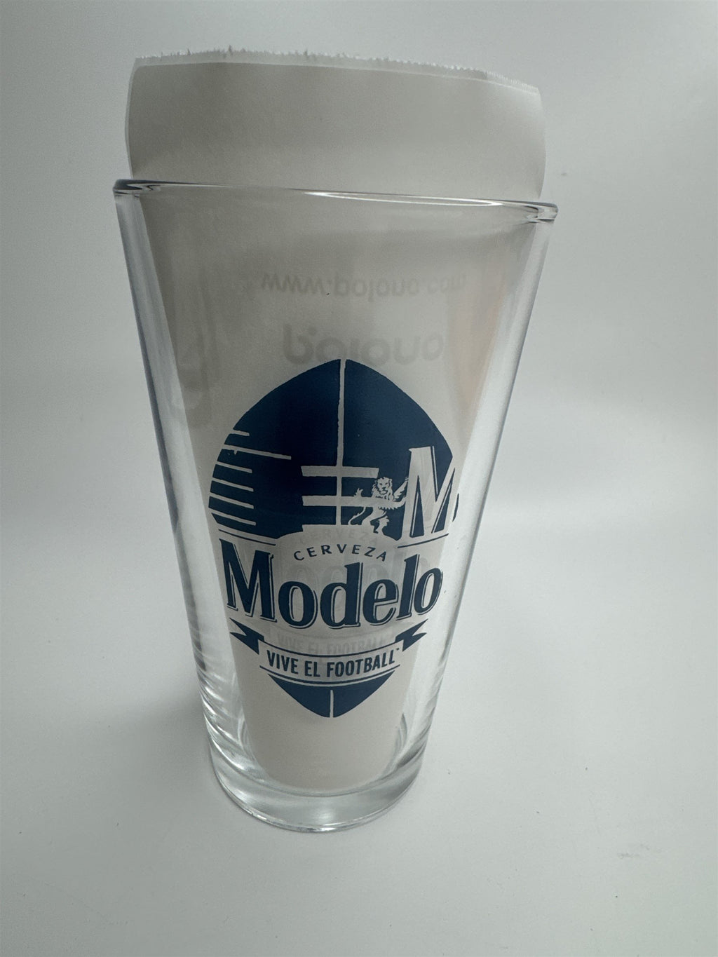 Modelo Cerveza Vive El Football Shaker Pint Glass Bar Pub Style