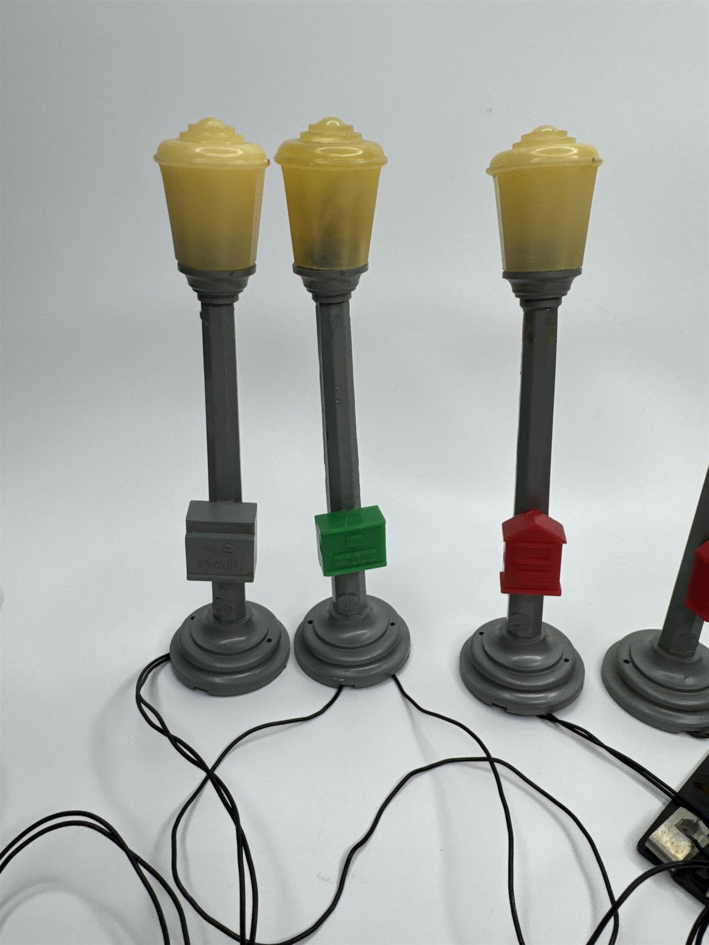 1950s Antique MARX Lighted Boulevard Lamp Posts Police/Fire/Mail Set of 6 *READ*