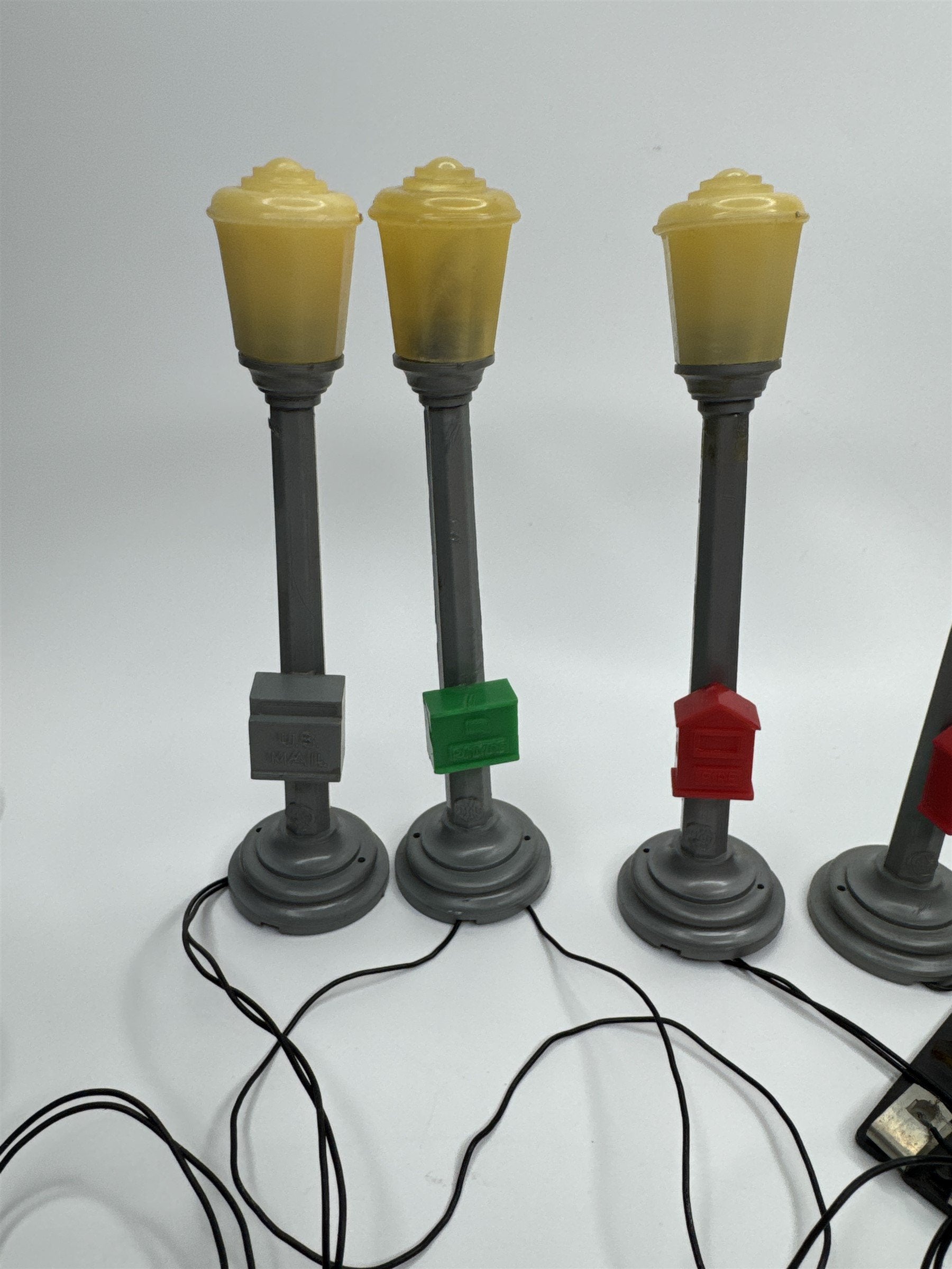 1950s Antique MARX Lighted Boulevard Lamp Posts Police/Fire/Mail Set of 6 *READ*