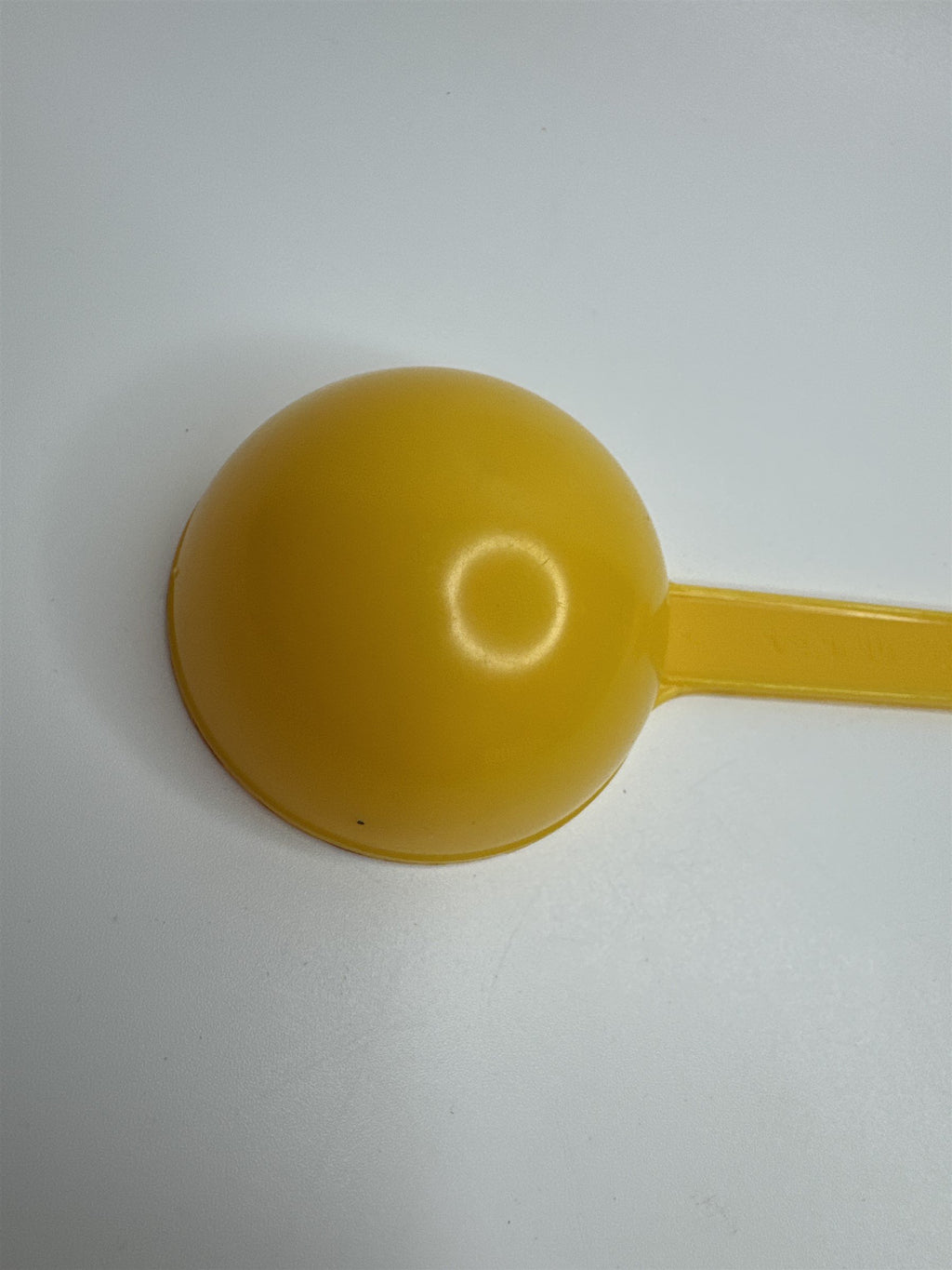 Vintage Yellow Plastic Fuller Brush Co Kitchen Coffee Measuring Scoop