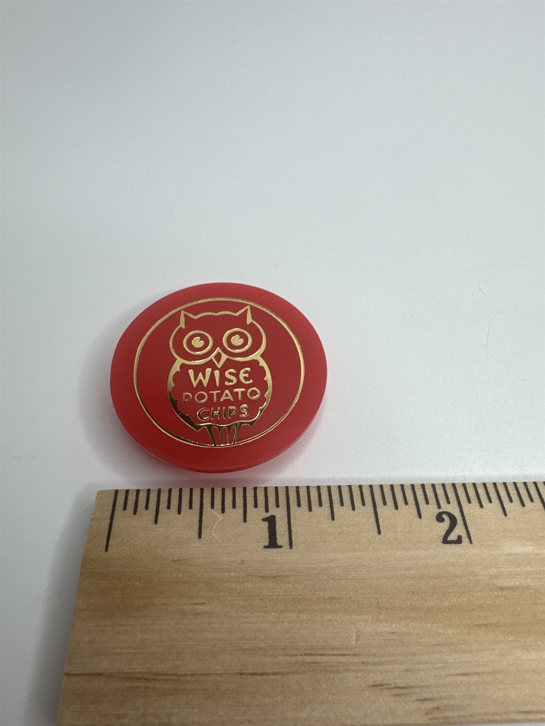 Vintage Wise Potato Chips Gold Owl Reusable Bottle Cap Top Advertisement Promo