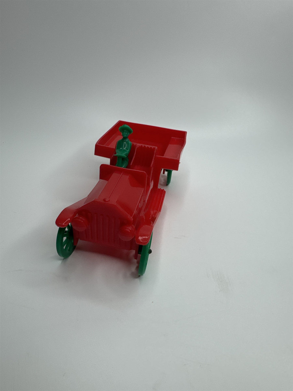Vintage HUBLEY TOYS Plastic 360-59 Ford Model T Red Open Cab Truck /w Driver