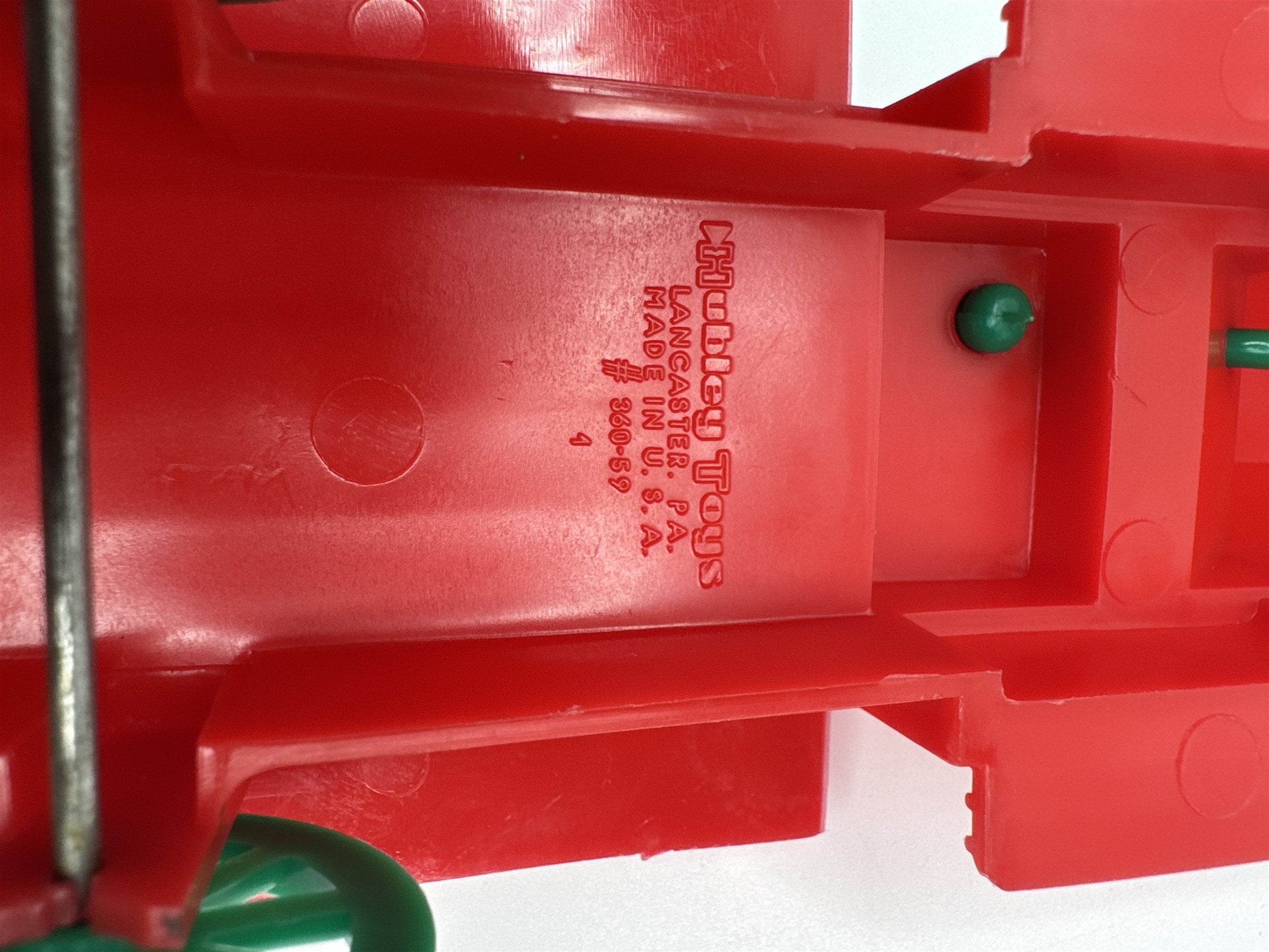 Vintage HUBLEY TOYS Plastic 360-59 Ford Model T Red Open Cab Truck /w Driver