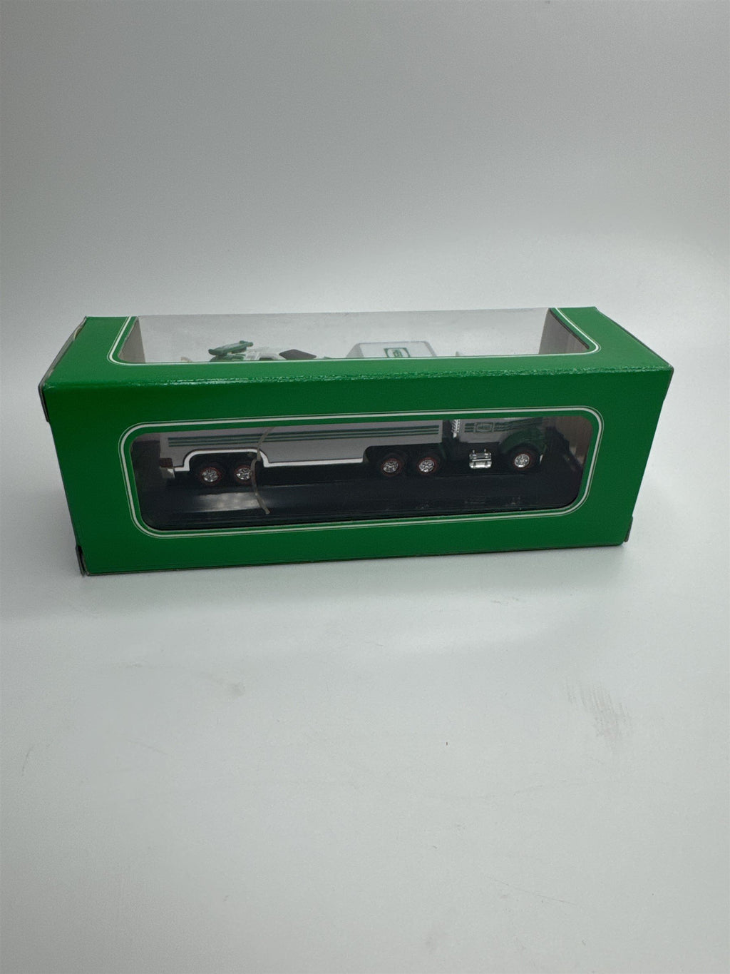 HESS 2001 Miniature Hess Racer Transport New in Box (Elastic Bands Snapped)