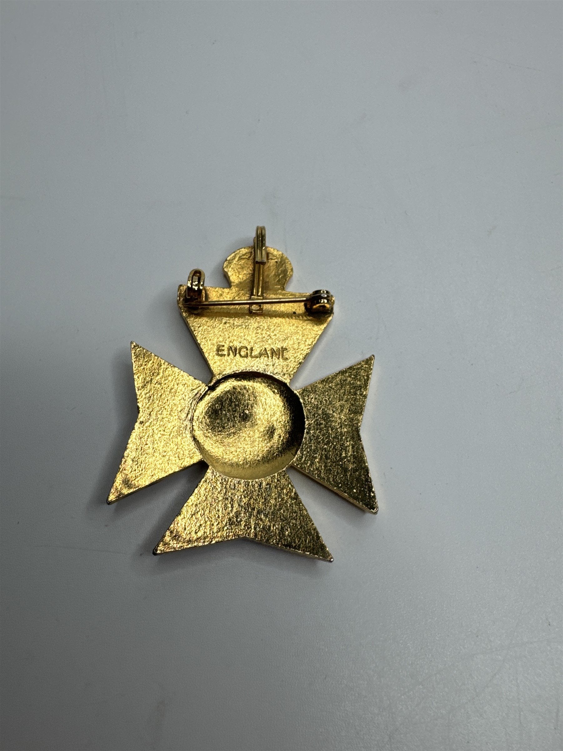 The Kings Royal Rifle Corps. Celer et Audax. Red Enamel Brooch Pin Badge Medal