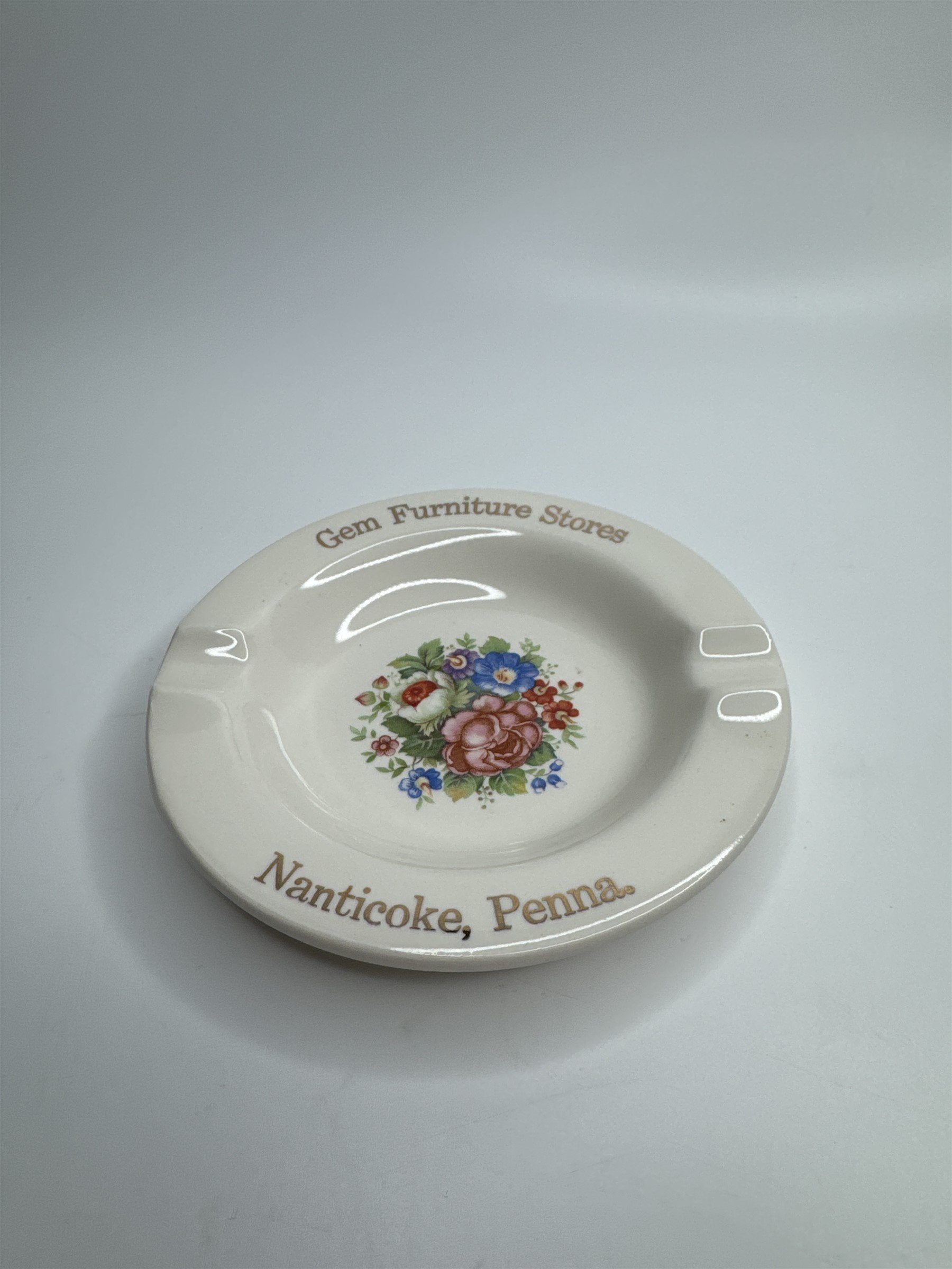 Vintage Nanticoke Pennsylvania Gem Furniture Stores Floral Ashtray /w 23K Gold