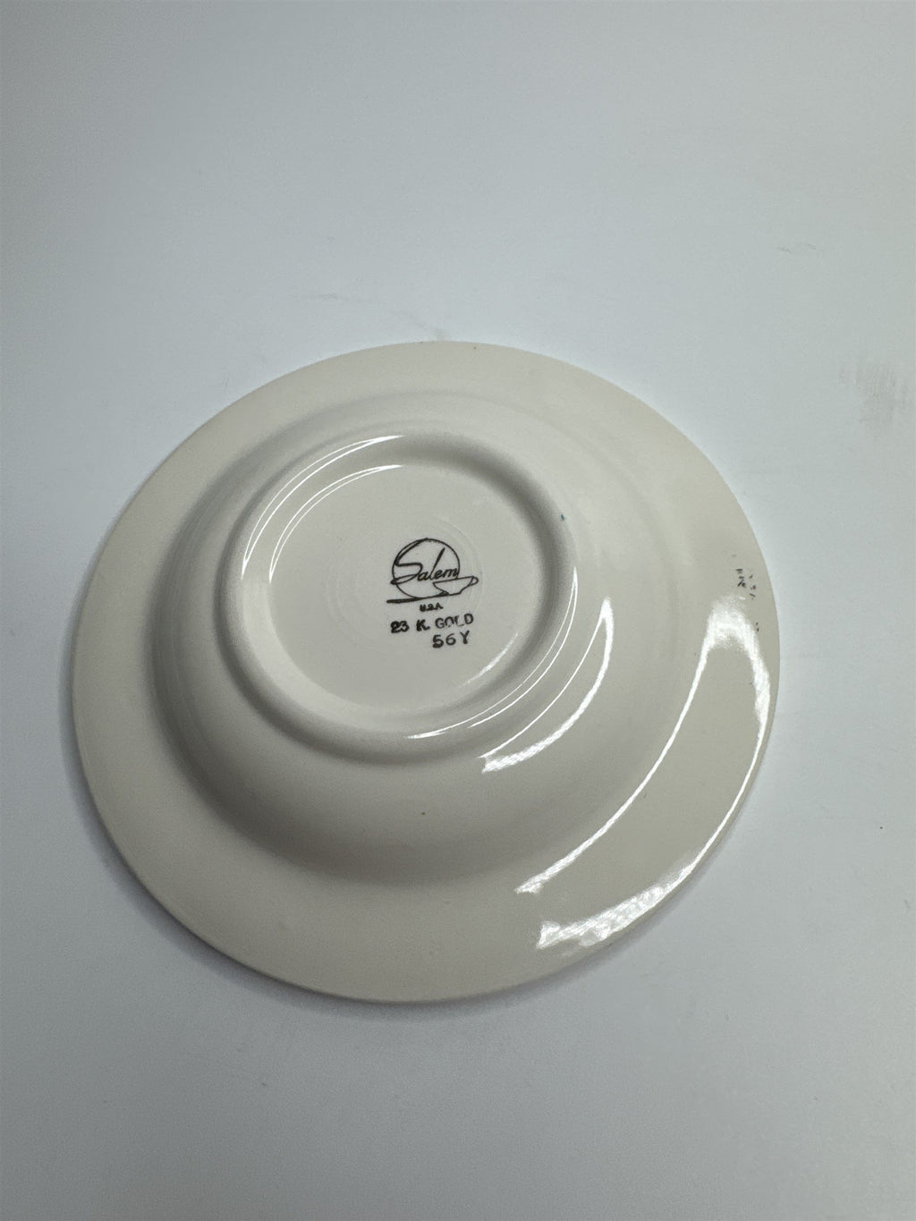 Vintage Nanticoke Pennsylvania Gem Furniture Stores Floral Ashtray /w 23K Gold