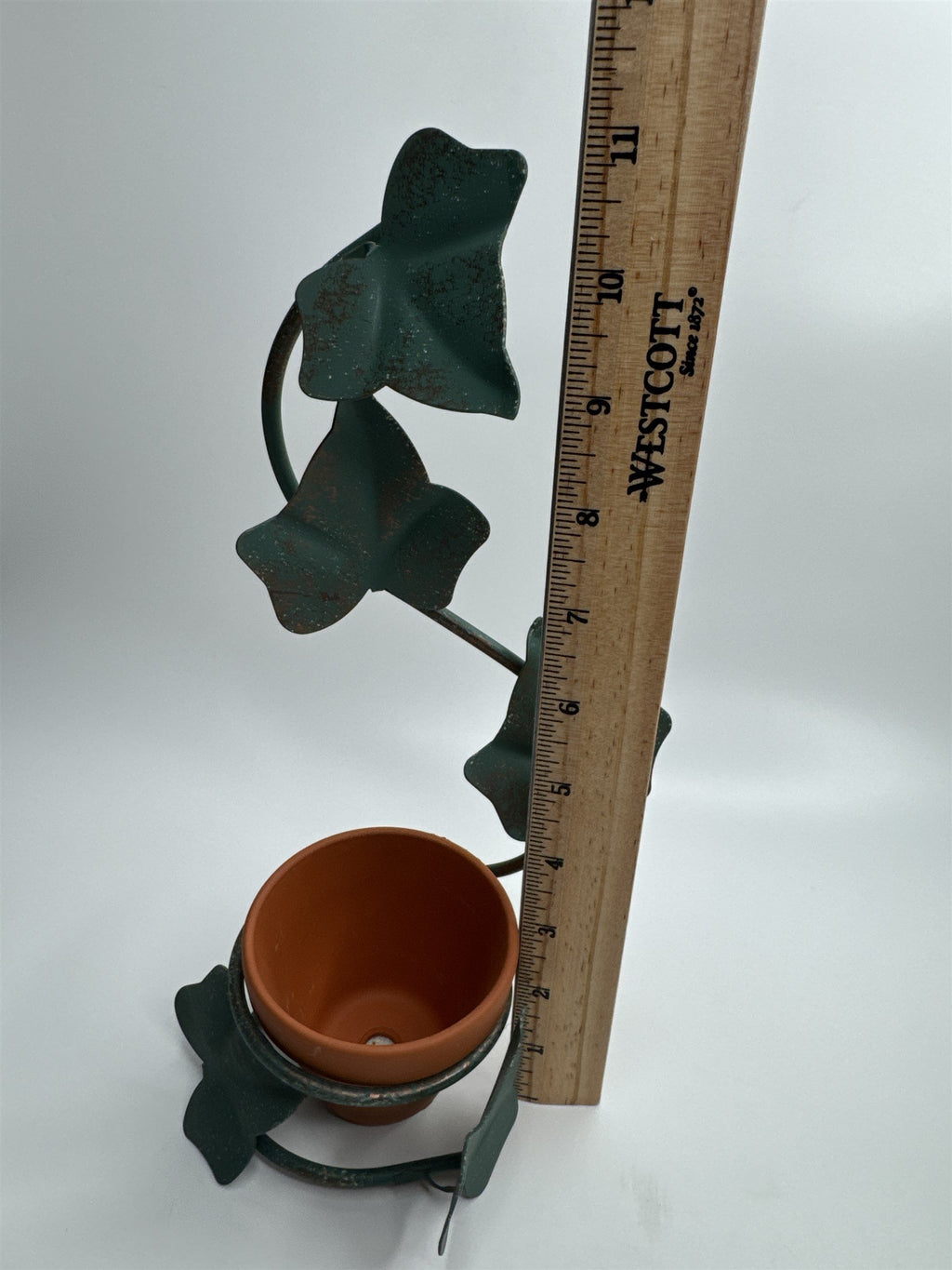 Vintage Home Interiors MCM Metal Vine Wall Hanging Planter Holder /w 3" Clay Pot