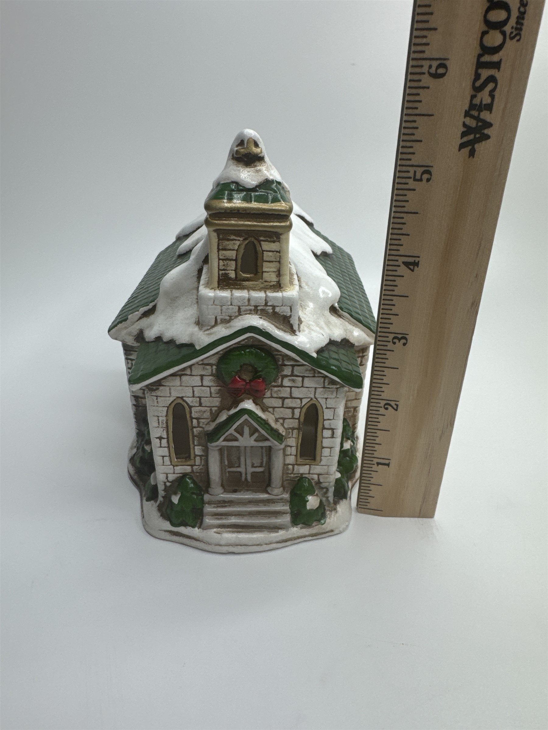 Vtg Homco Home Interiors 8952 Village Church Porcelain Christmas Earthenware