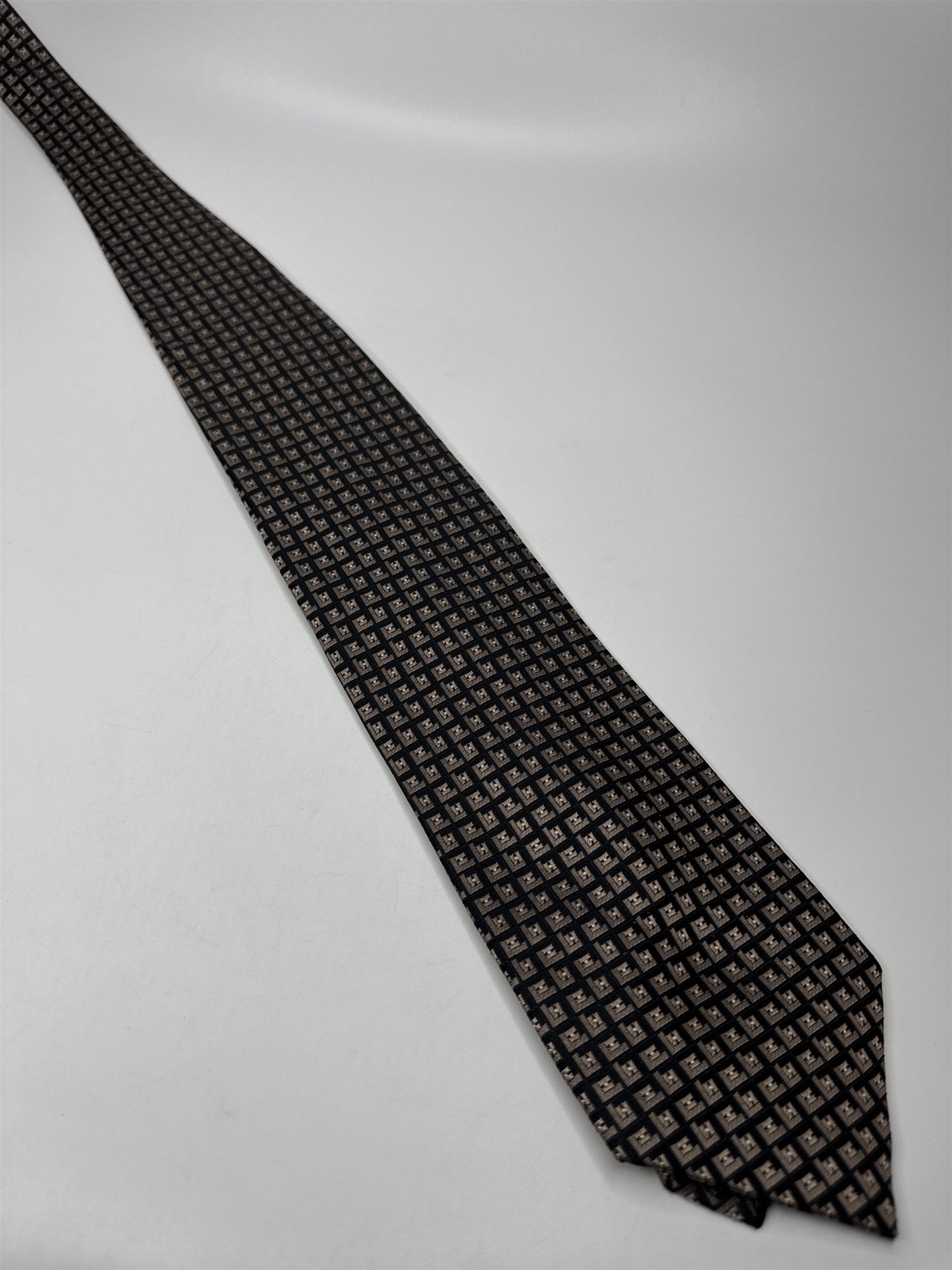 Mens Roffe Accessories 100% Silk Neck Tie Letter H Repeating Pattern Geometric