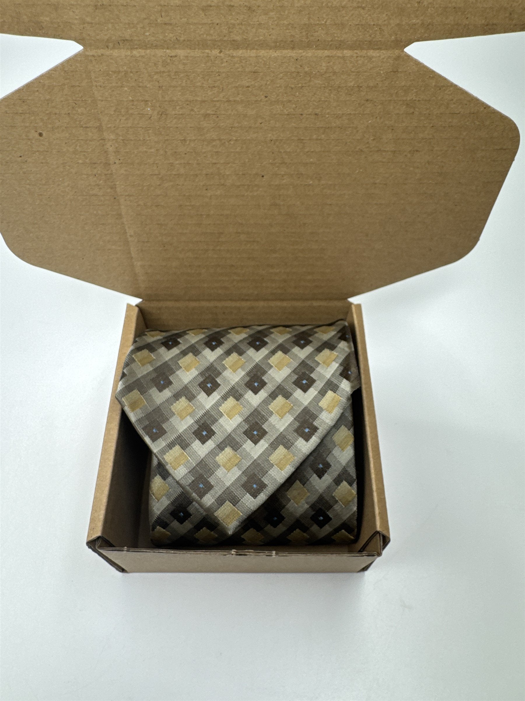Van Heusen Mens Neck Tie Tan/Gray/Beige/Cream Square Pattern Polyester Handmade