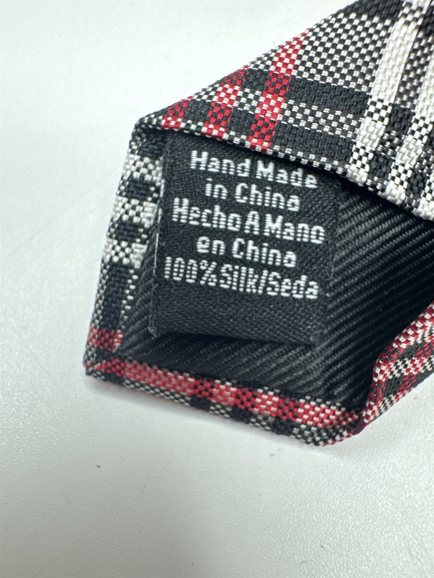 Mens Ben Sherman 100% Silk Red/White/Black Plaid Pattern Skinny Neck Tie