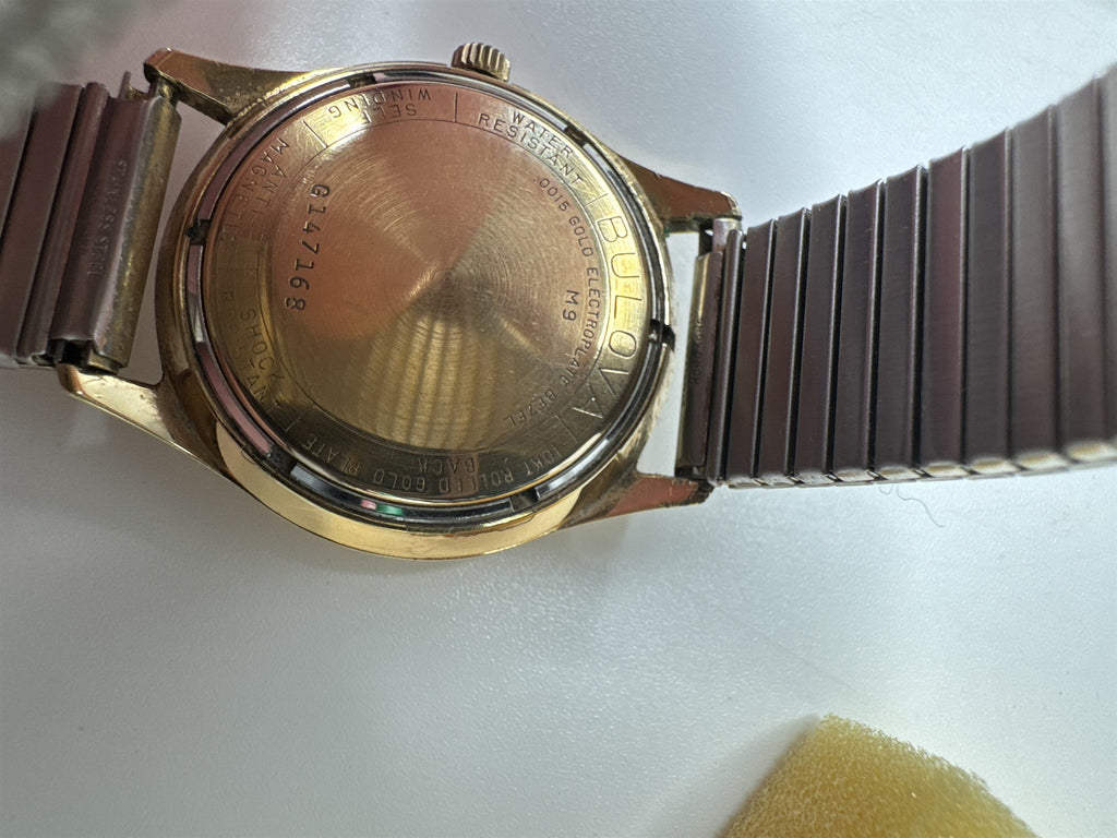 VTG Bulova M9 Mens Watch 23 Jewels Rolled Gold Automatic Mechanical