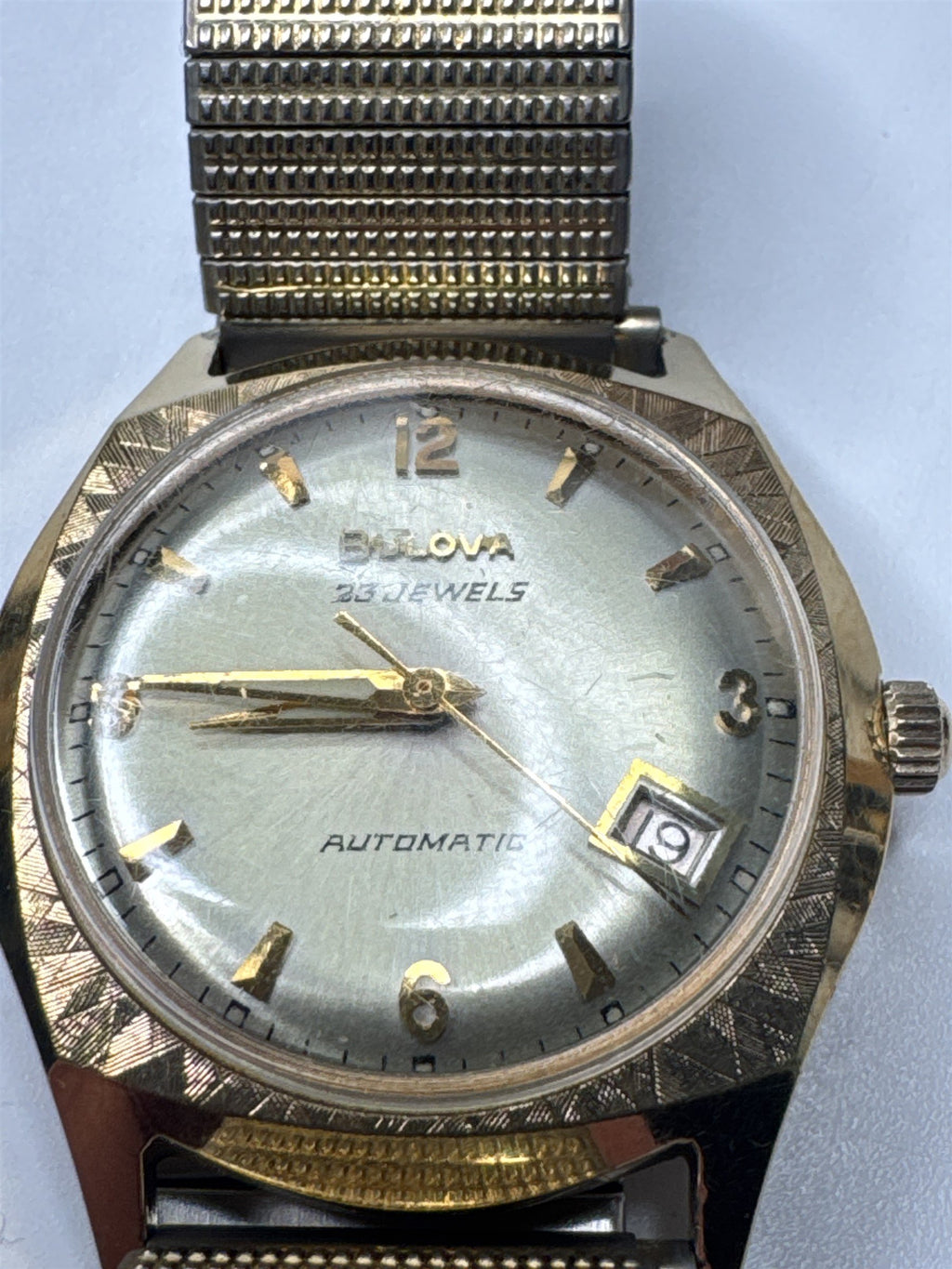 VTG Bulova M9 Mens Watch 23 Jewels Rolled Gold Automatic Mechanical