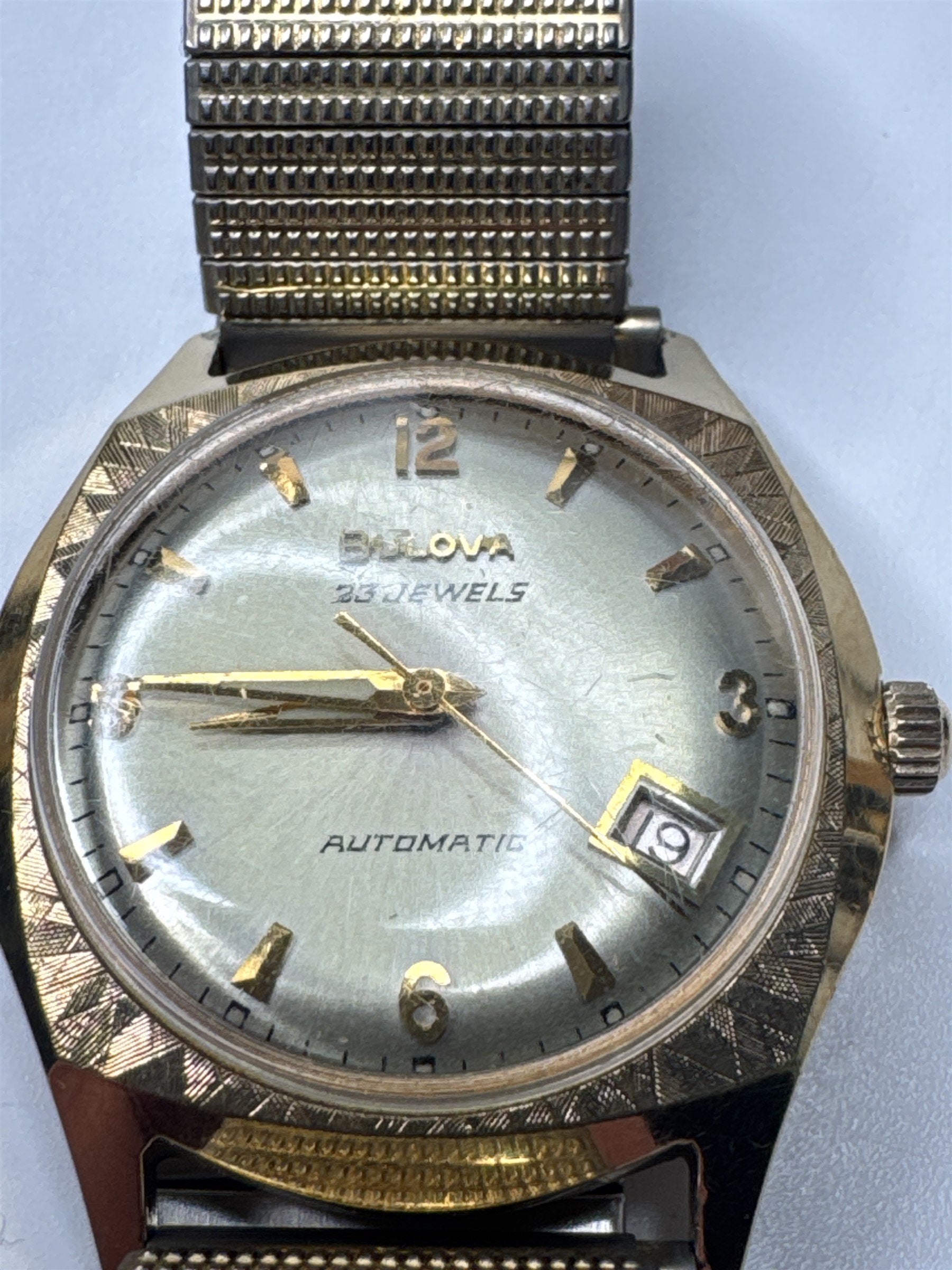 VTG Bulova M9 Mens Watch 23 Jewels Rolled Gold Automatic Mechanical
