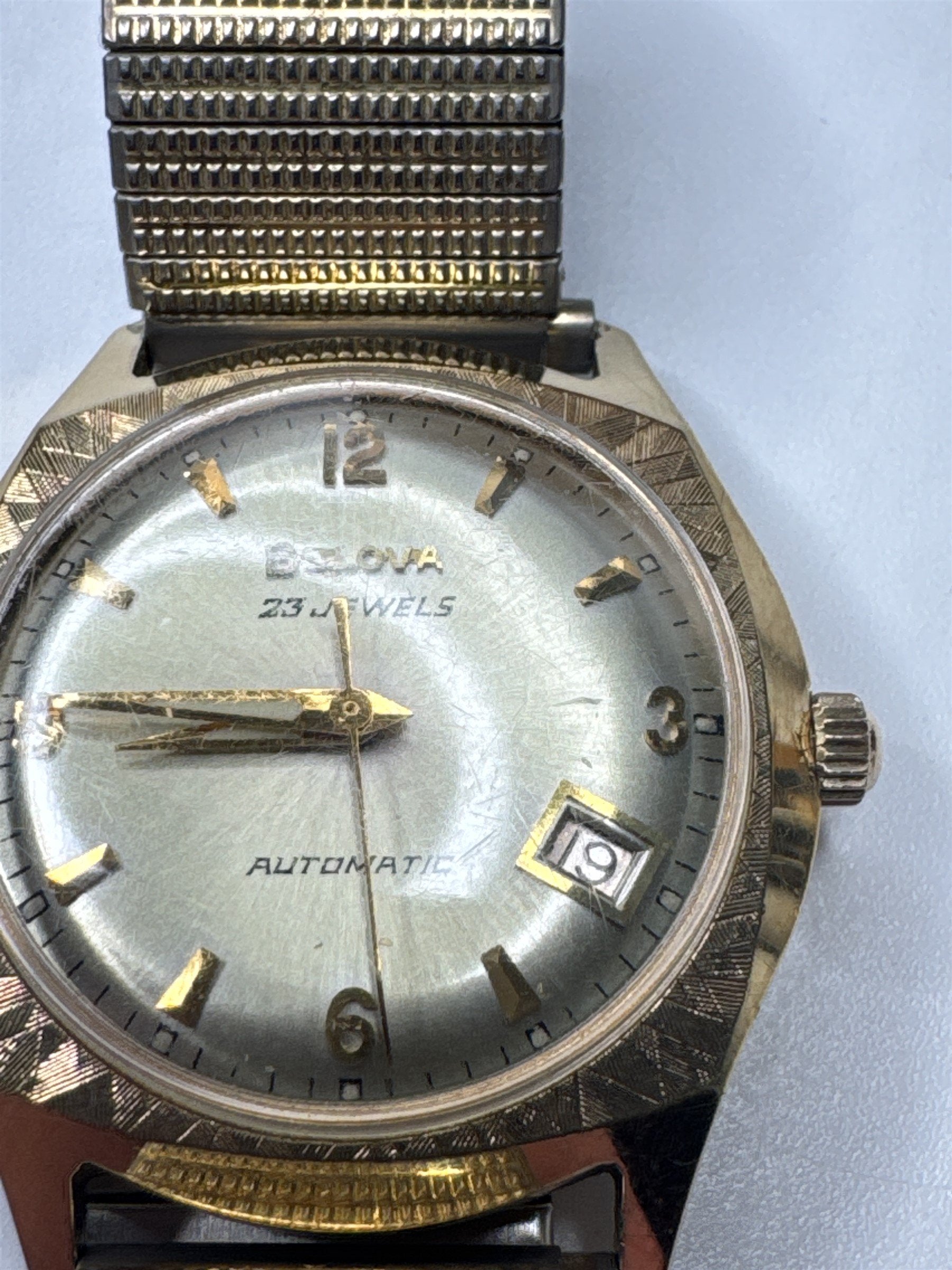 VTG Bulova M9 Mens Watch 23 Jewels Rolled Gold Automatic Mechanical