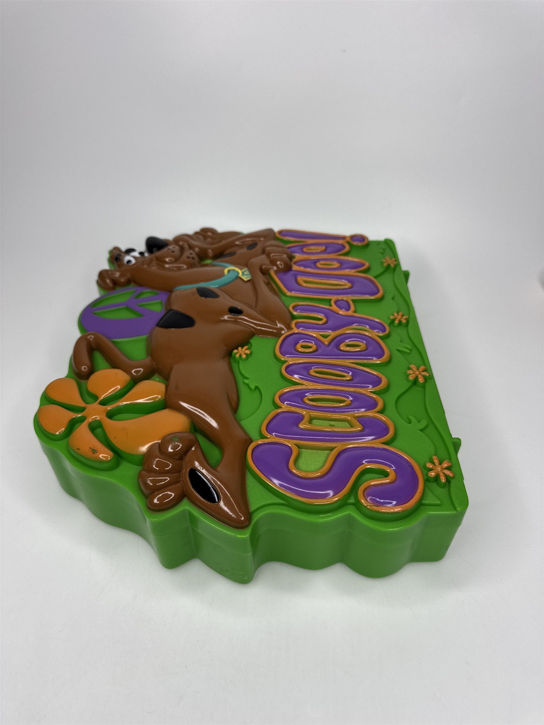 Flying Colors Green Scooby-Doo Storage Box Coloring Box *BROKEN LATCH*