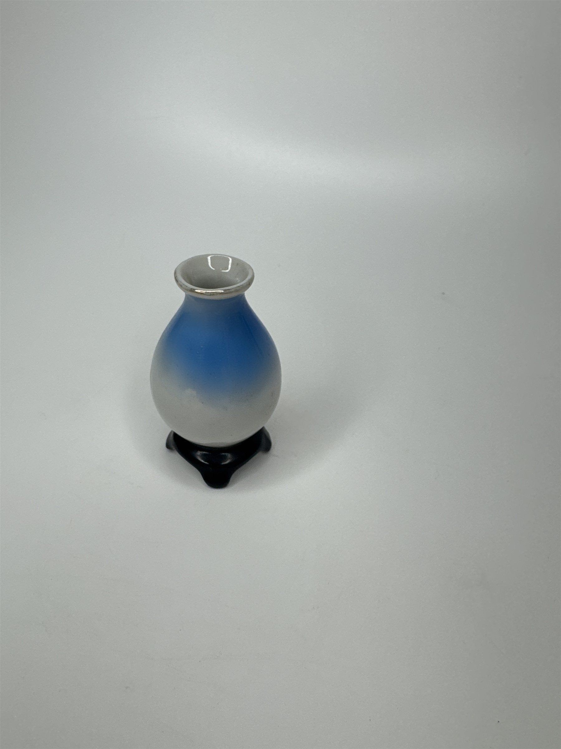 Original Vintage Occupied Japan Decorative Flowered Mini Vase Figurine 2.5"
