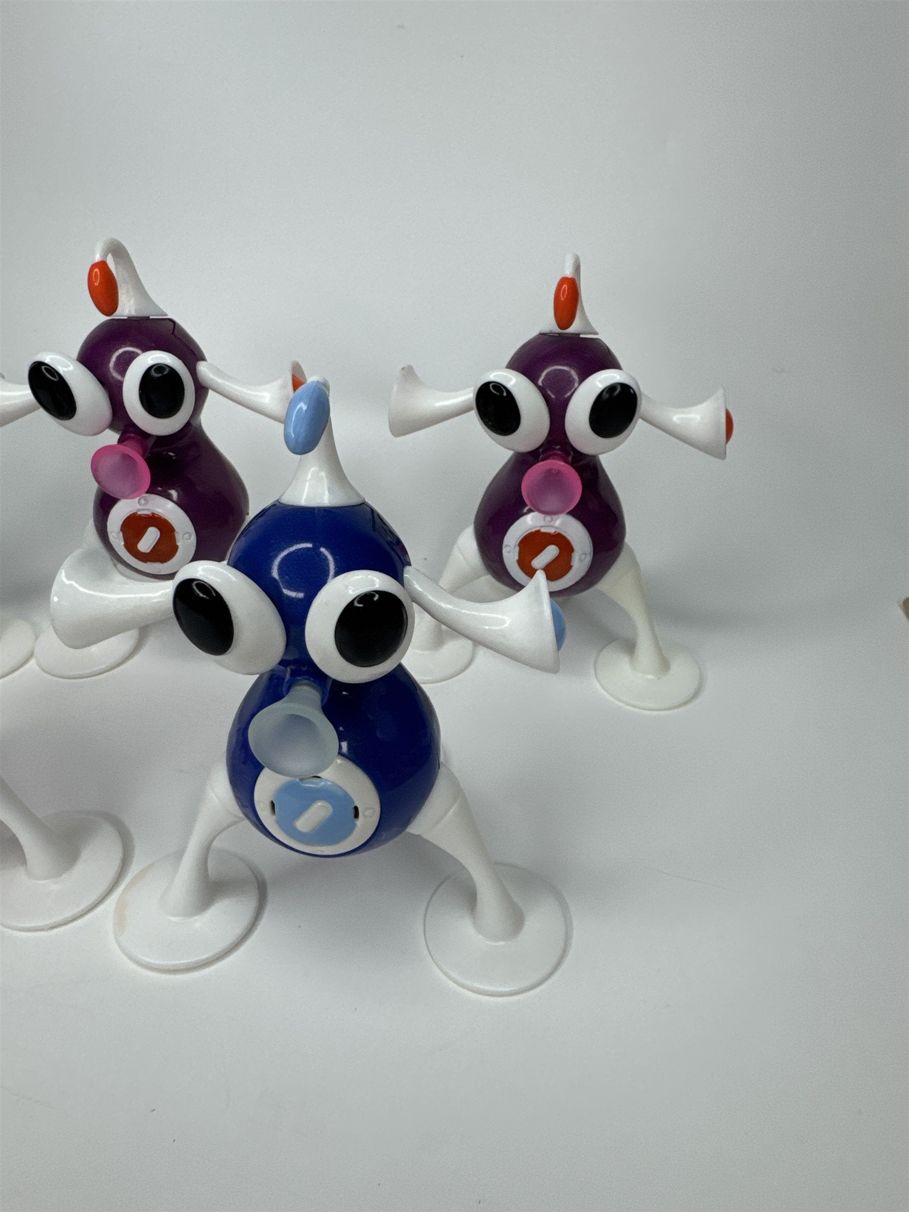 2006 McDonalds Zizzle Toys Lot of 5 iZ Robot Action Figure Toys