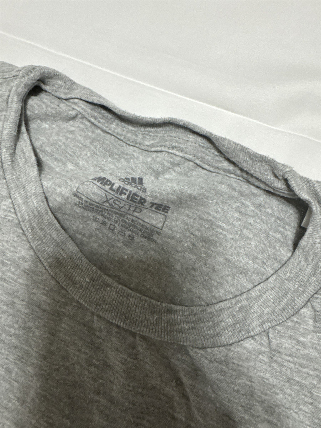 Adidas Mens T-Shirt Amplifier Short Sleeve Gray with Black Big Logo X-S XS NWT