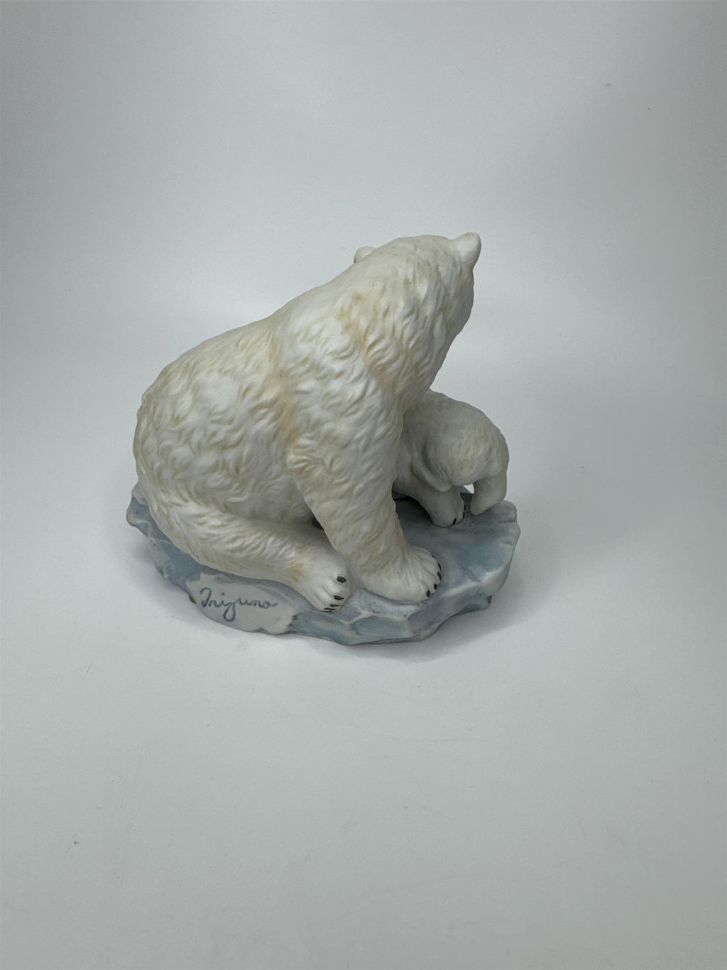 Vintage 1993 HOMCO Masterpiece Endangered Species Polar Bear and Cubs on Iceberg