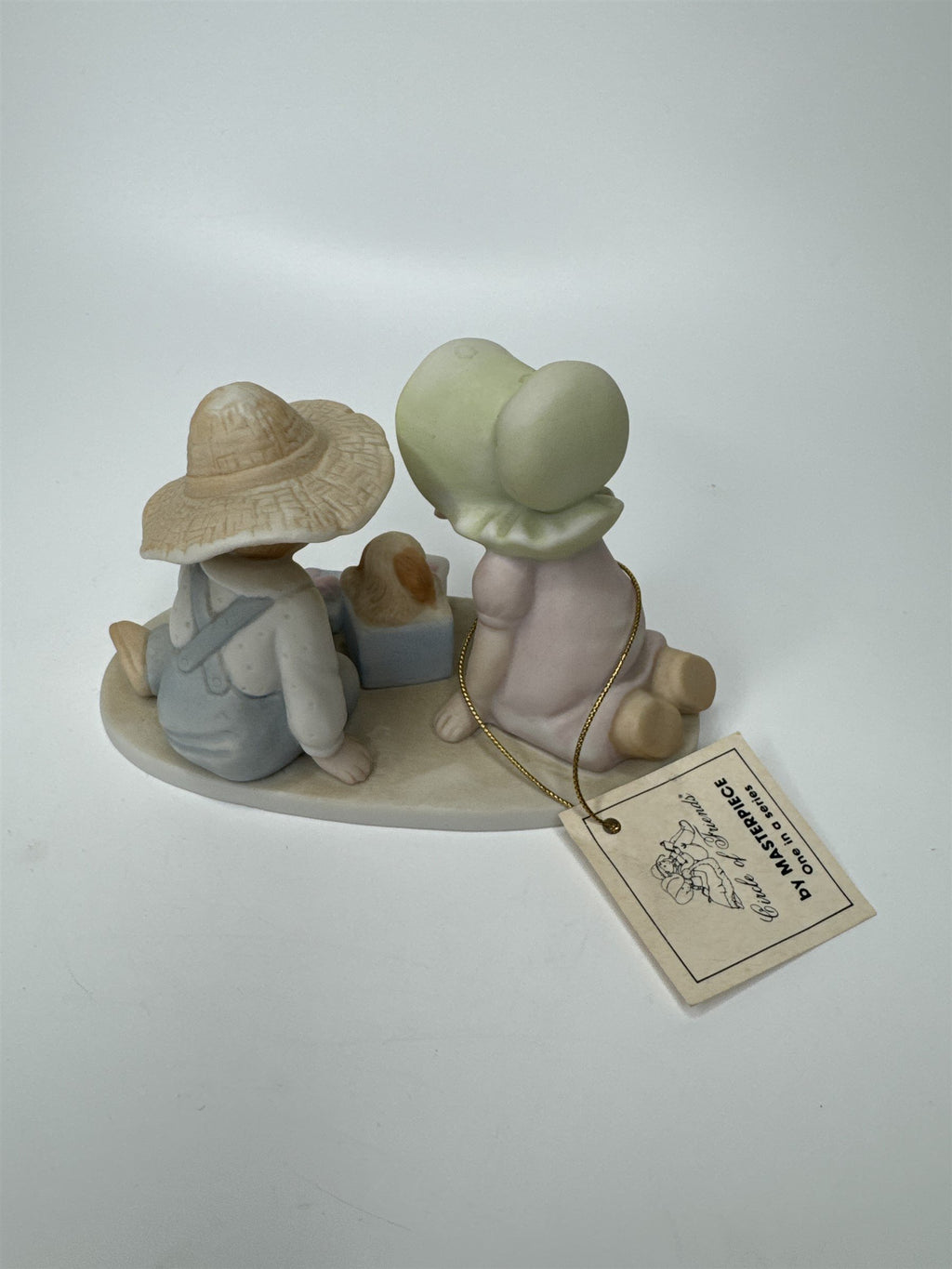 Vintage 1991 HOMCO Masterpiece Circle of Friends The Perfect Gift James 1:17