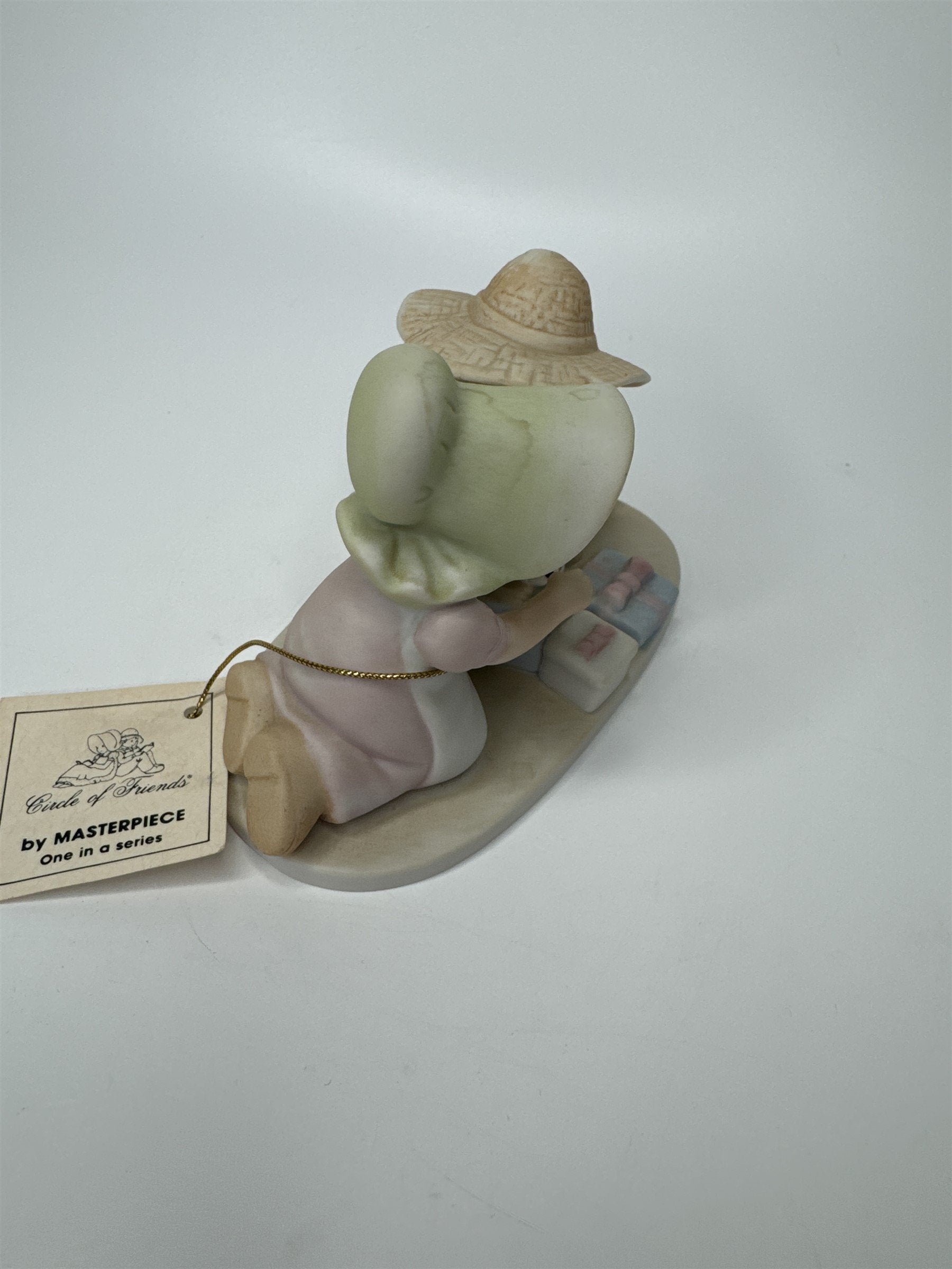 Vintage 1991 HOMCO Masterpiece Circle of Friends The Perfect Gift James 1:17