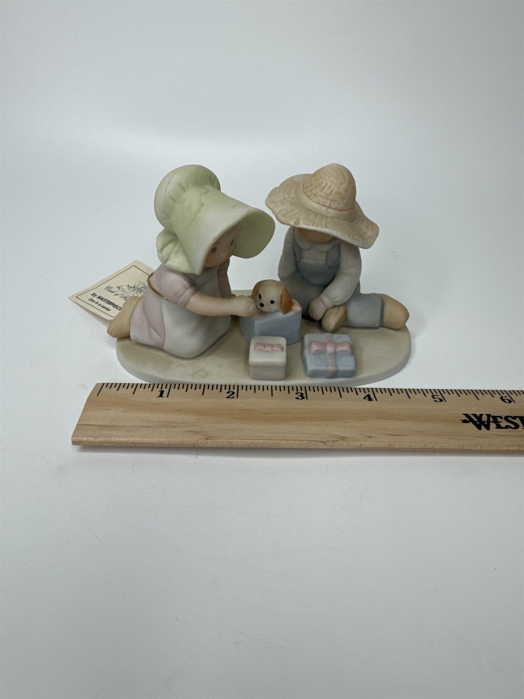 Vintage 1991 HOMCO Masterpiece Circle of Friends The Perfect Gift James 1:17