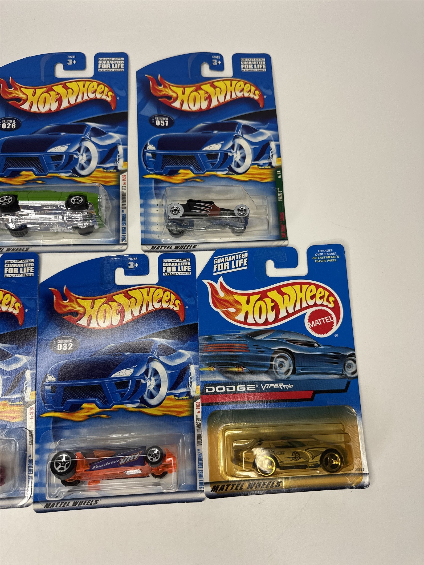 Lot of 5 Hot Wheels Mattel Wheels 1999-2000 Die Cast Metal Collectible Race Cars