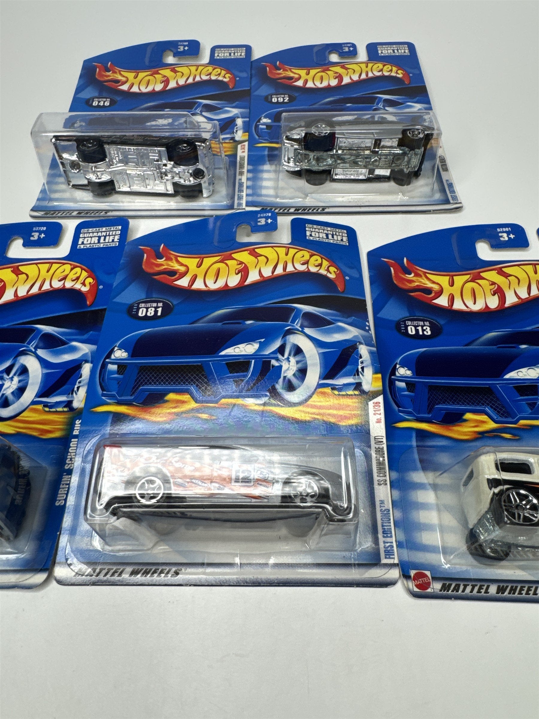 Lot of 5 Hot Wheels Mattel Wheels 2000-2001 Die Cast Metal Collectible Race Cars